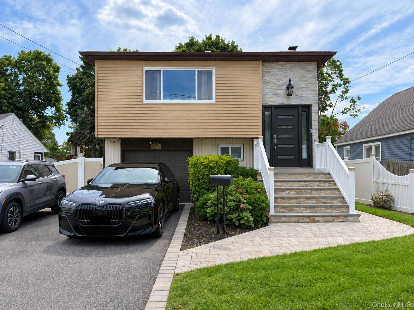 38 Monroe AVE, Roosevelt, NY 11575