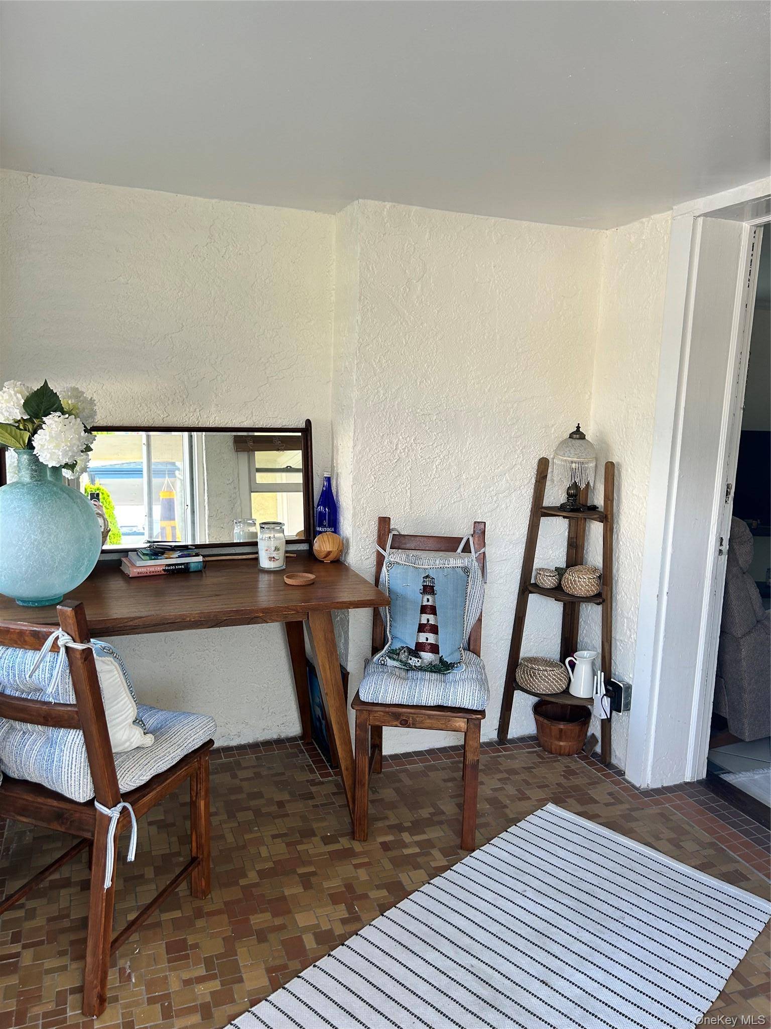 3 Clayton AVE, East Atlantic Beach, NY 11561