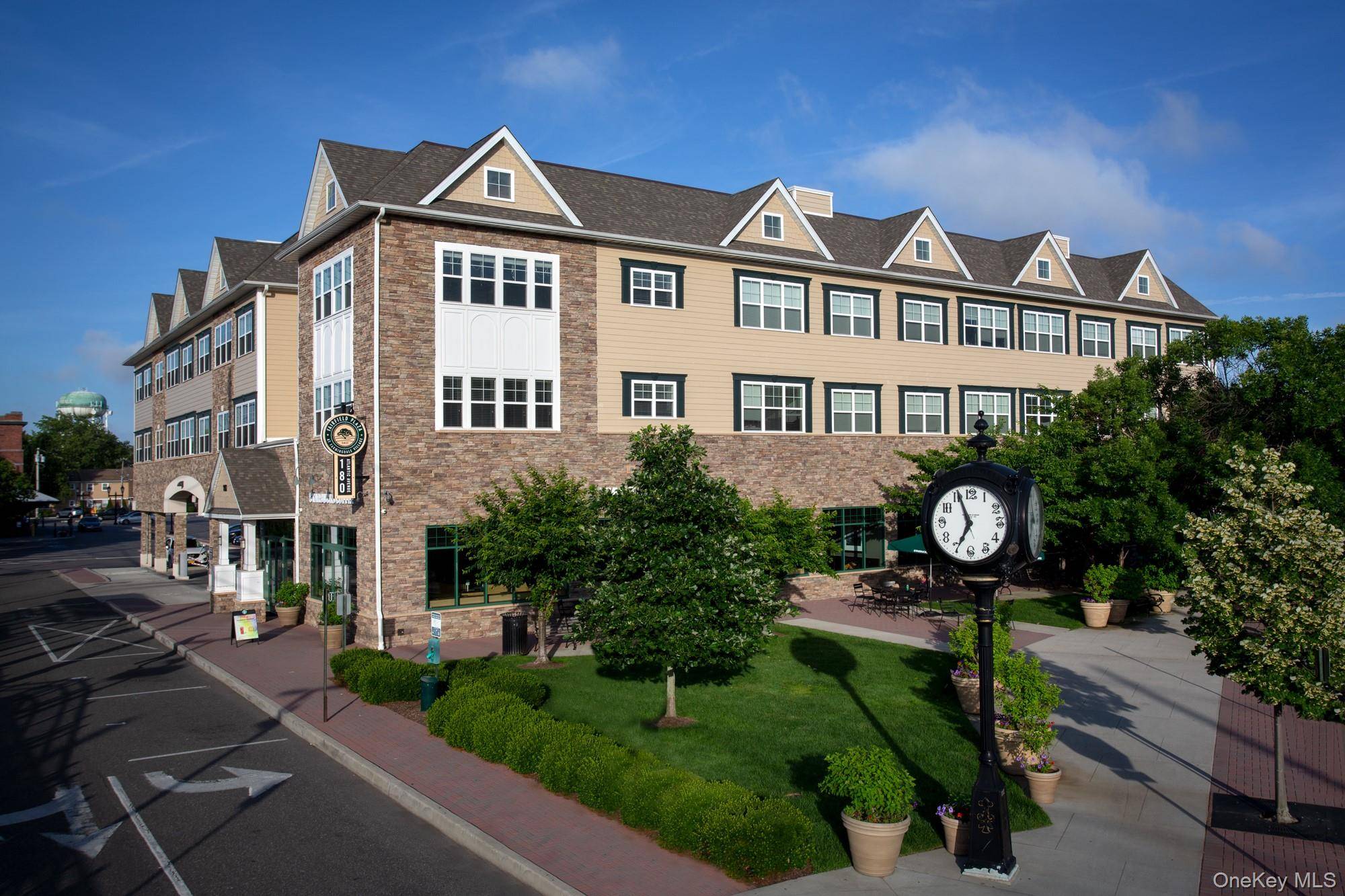 180 Atlantic AVE #E308, Farmingdale, NY 11735
