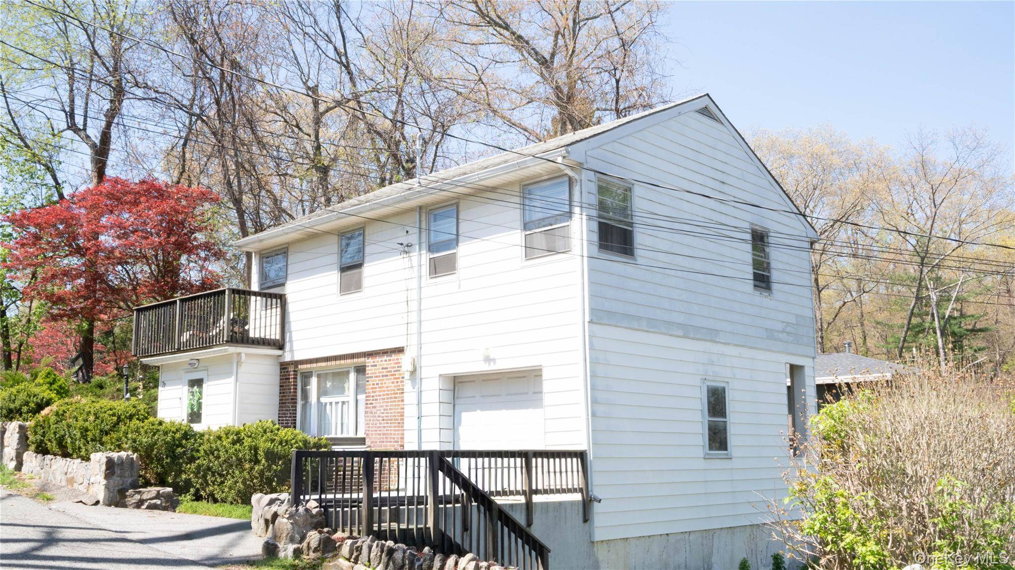 72 Johnson ST, Lake Peekskill, NY 10537