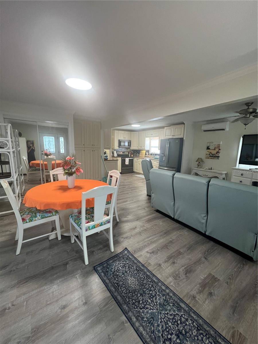 143 S PORT DR, Venice, FL 34285