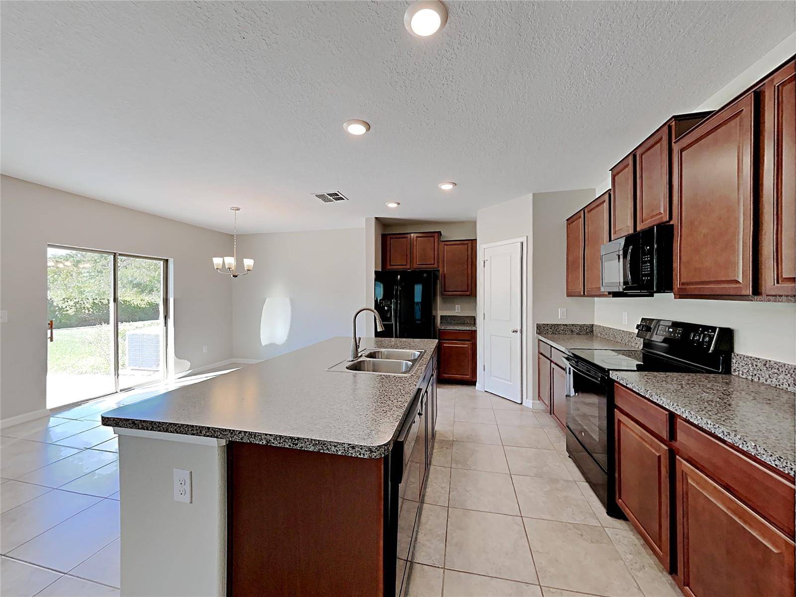 15322 BROAD BRUSH DR, Ruskin, FL 33573