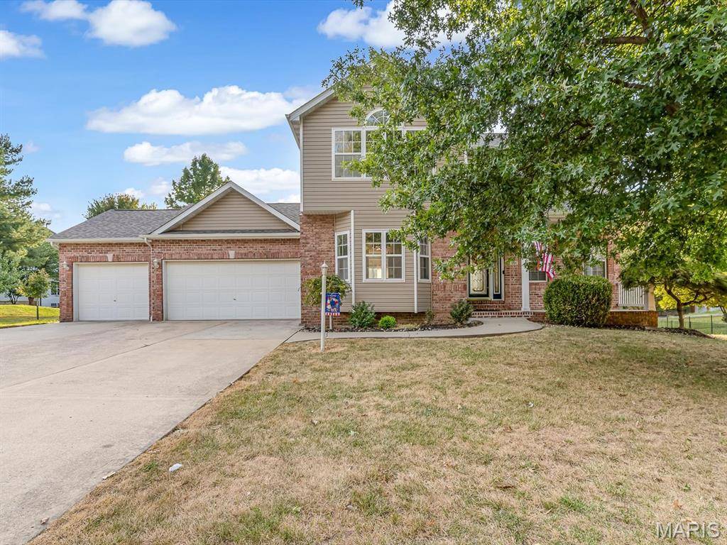 991 Prestonwood DR, Edwardsville, IL 62025