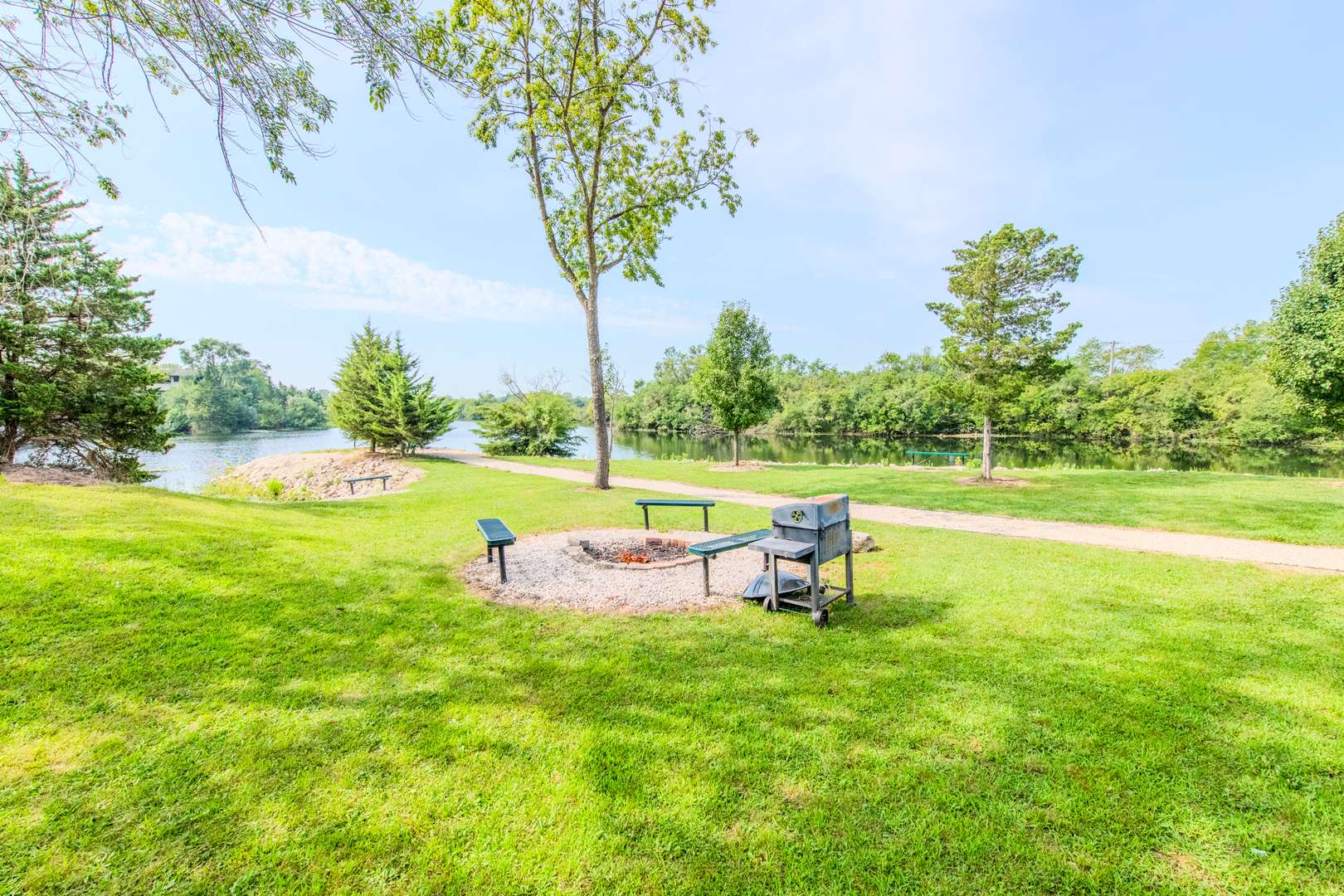 18 Dinosaur RD, Wilmington, IL 60481