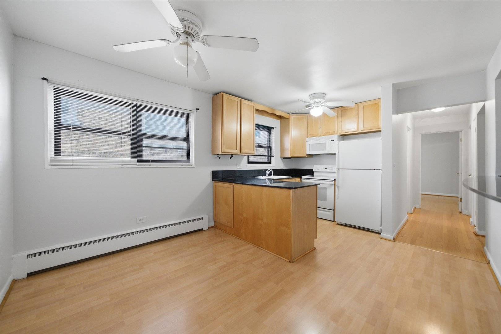 503 Sheridan RD #3B, Evanston, IL 60202