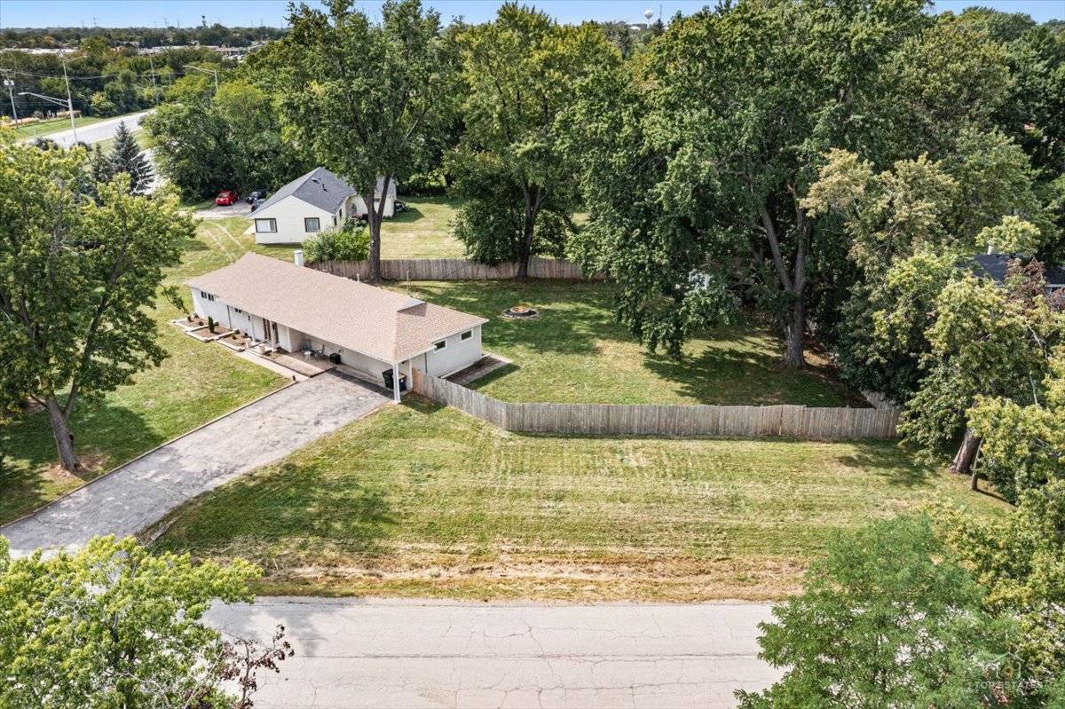 2N030 Virginia AVE, Glen Ellyn, IL 60137