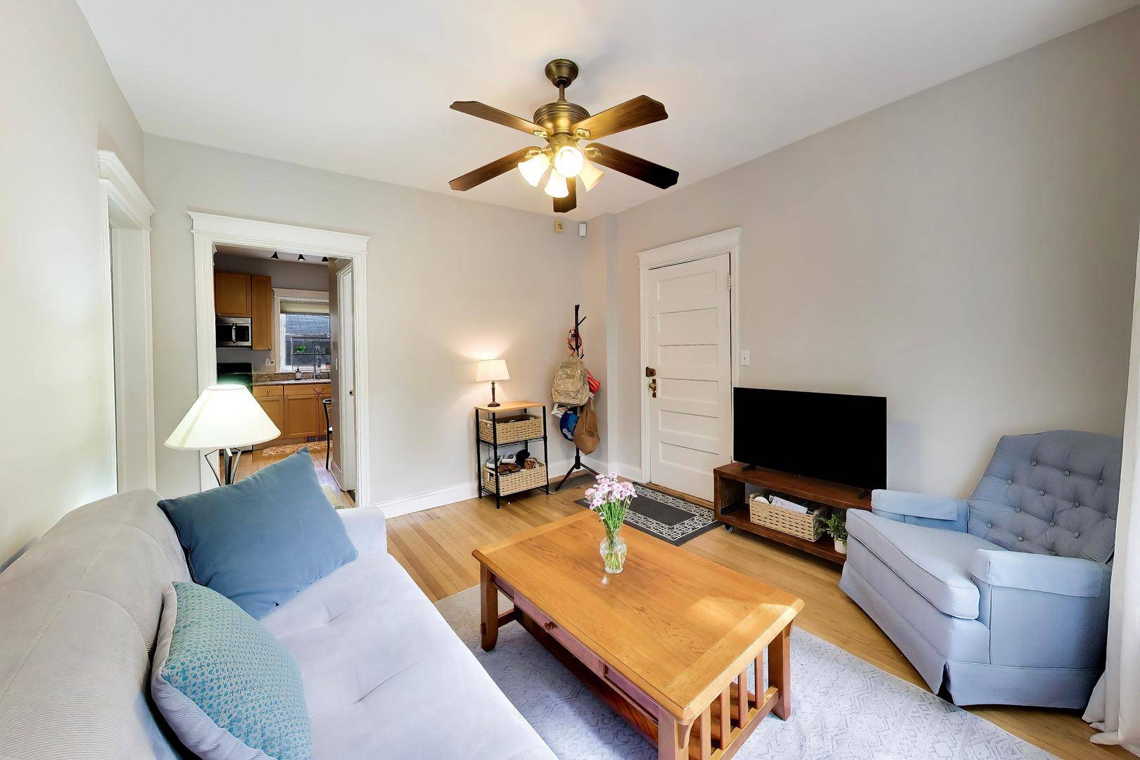 3809 N RAVENSWOOD AVE #1, Chicago, IL 60613