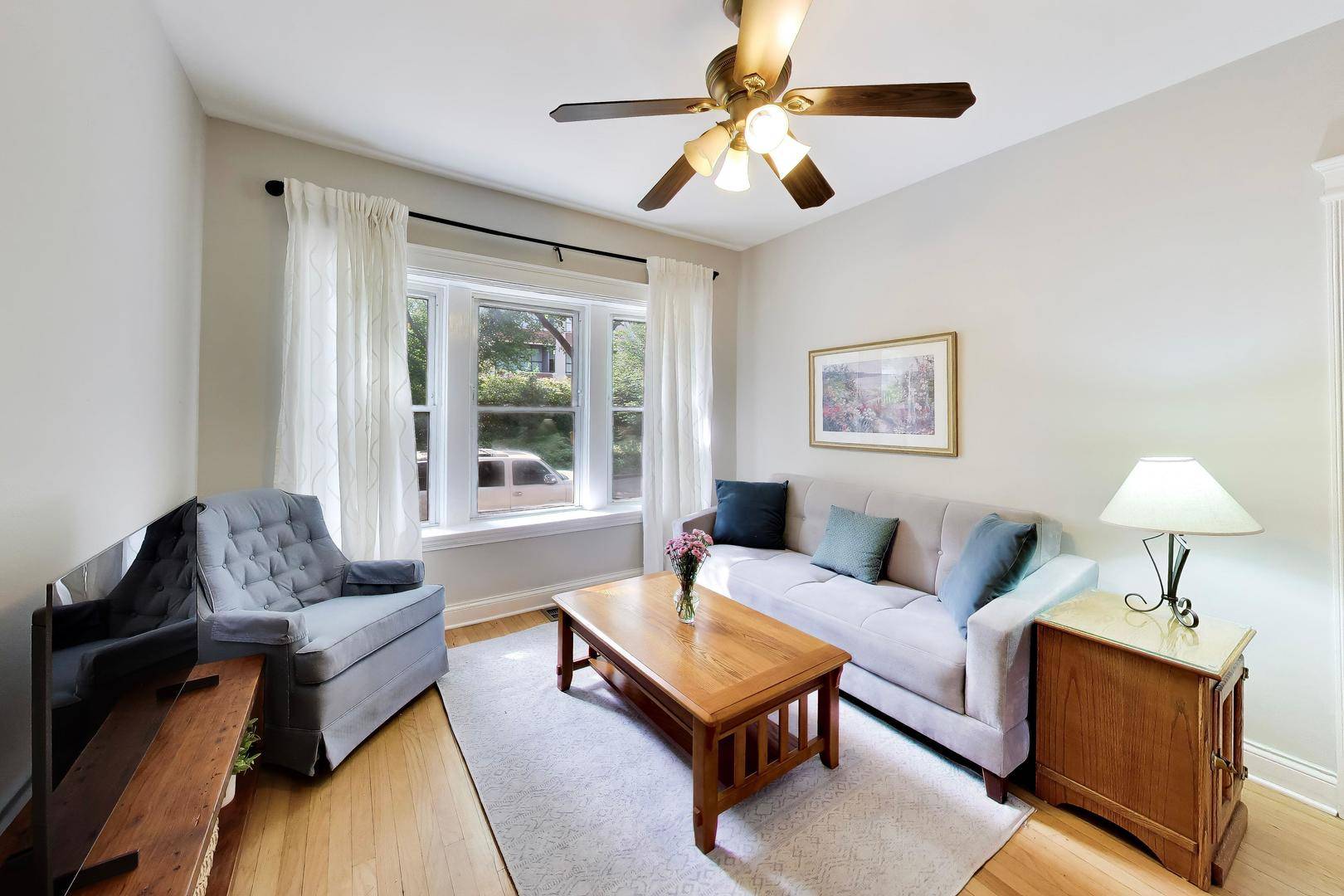 3809 N RAVENSWOOD AVE #1, Chicago, IL 60613