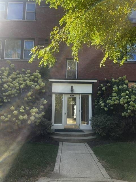 143 Callan AVE #3E, Evanston, IL 60202