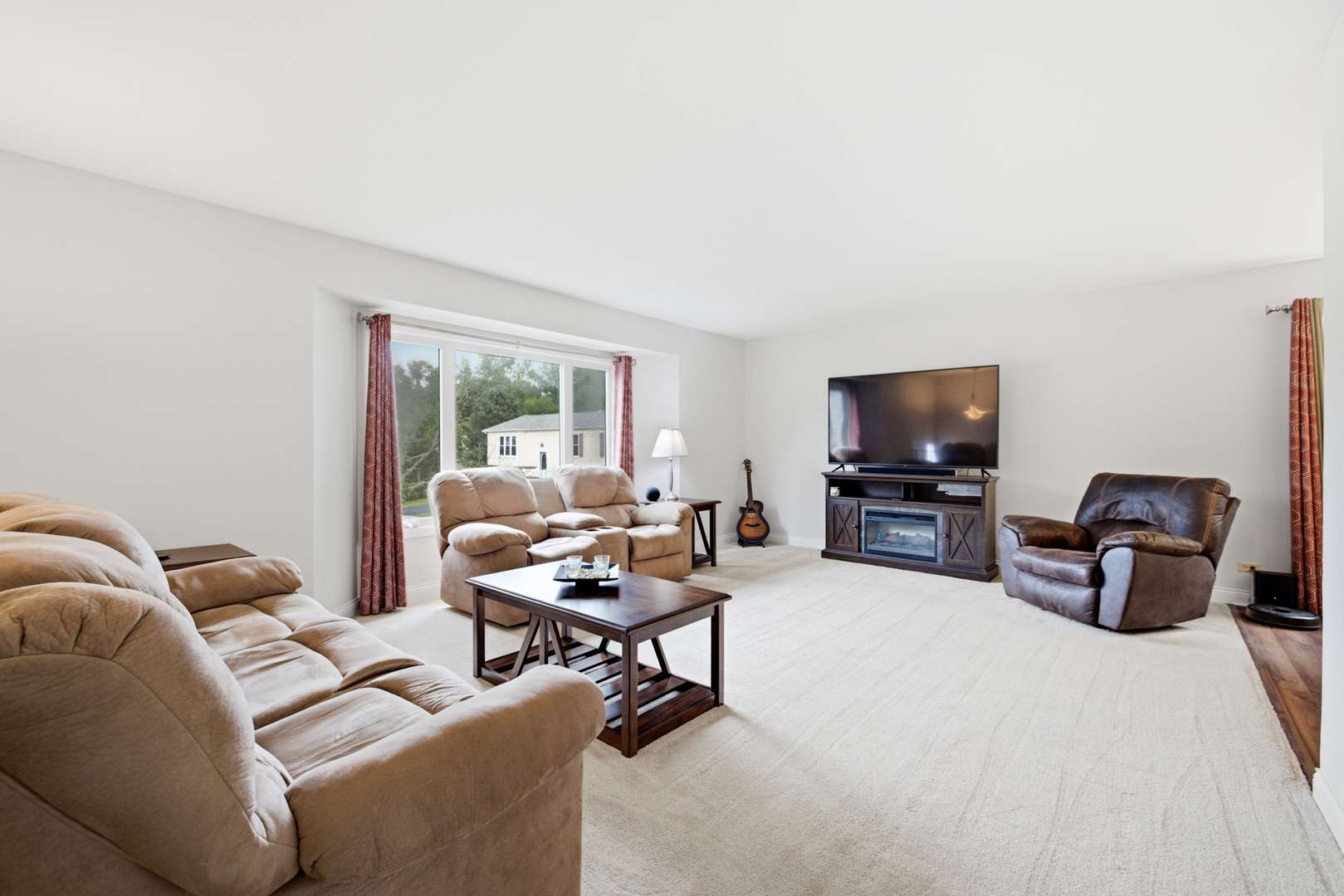308 Nelson CT, Bolingbrook, IL 60440