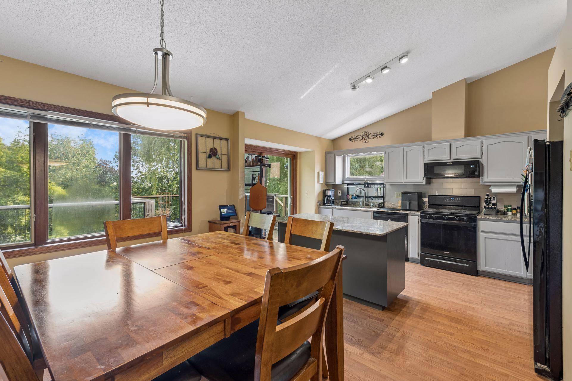 19036 Echo LN, Farmington, MN 55024