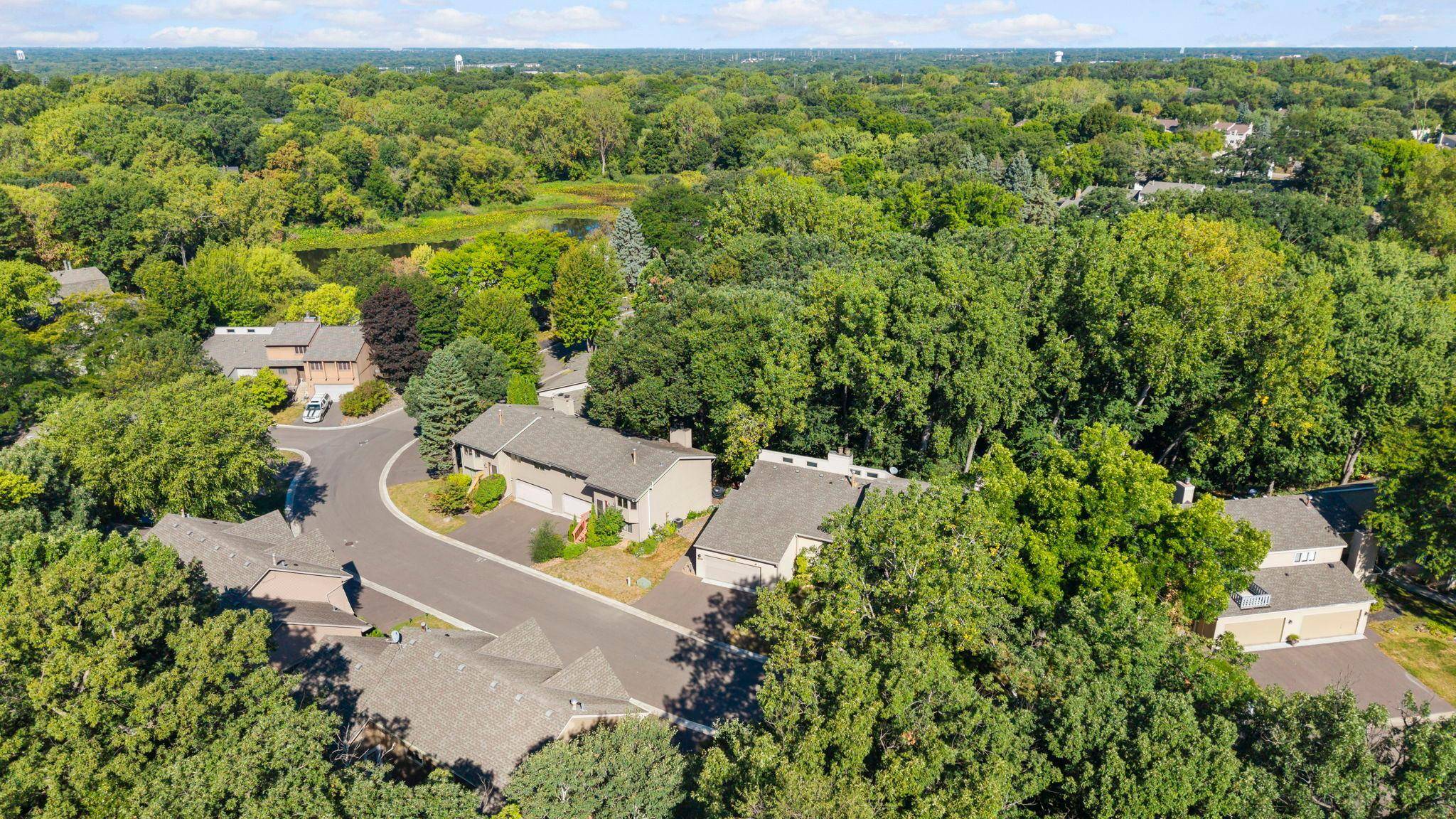 1583 S Bavarian PASS, Fridley, MN 55432