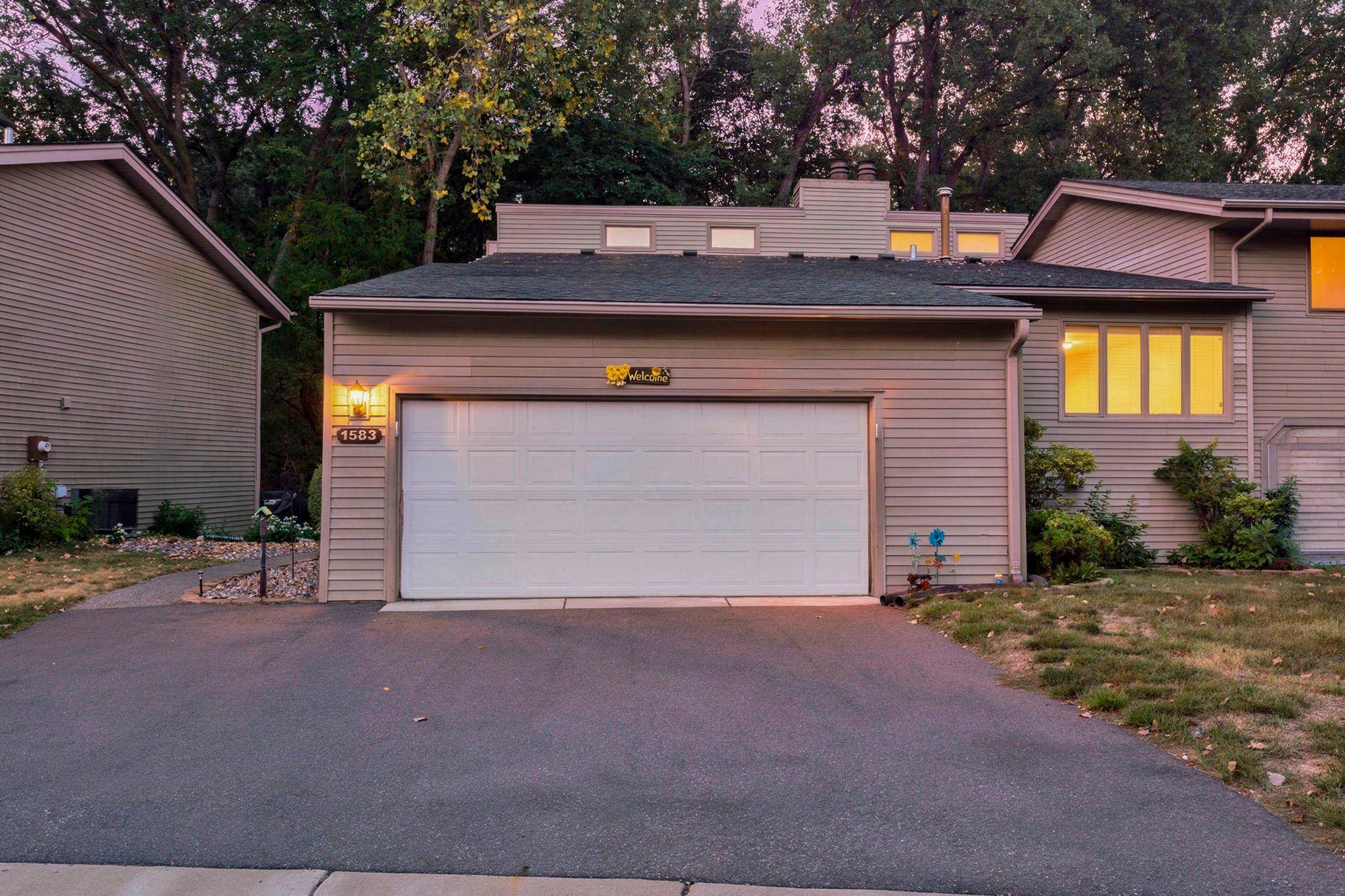 1583 S Bavarian PASS, Fridley, MN 55432