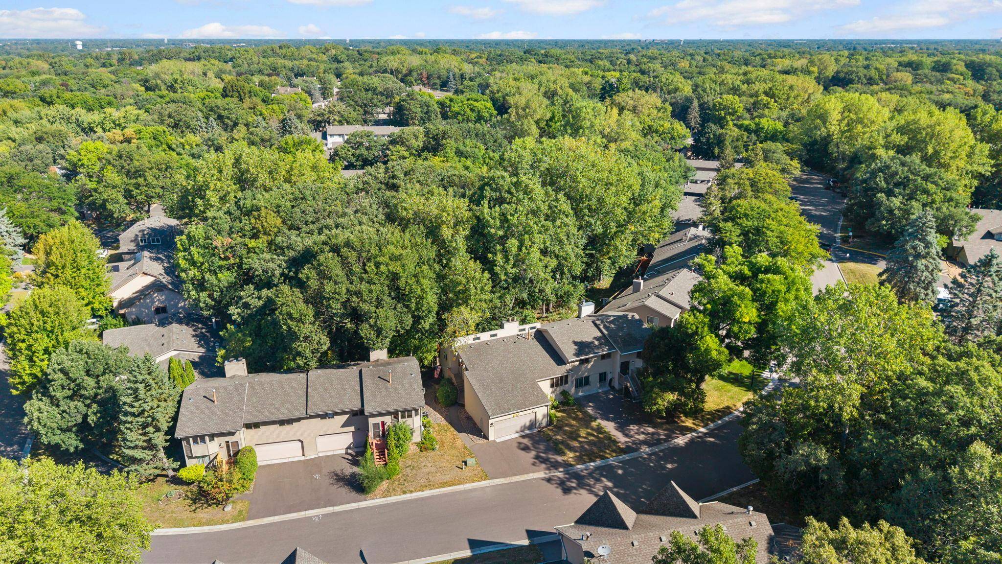 1583 S Bavarian PASS, Fridley, MN 55432