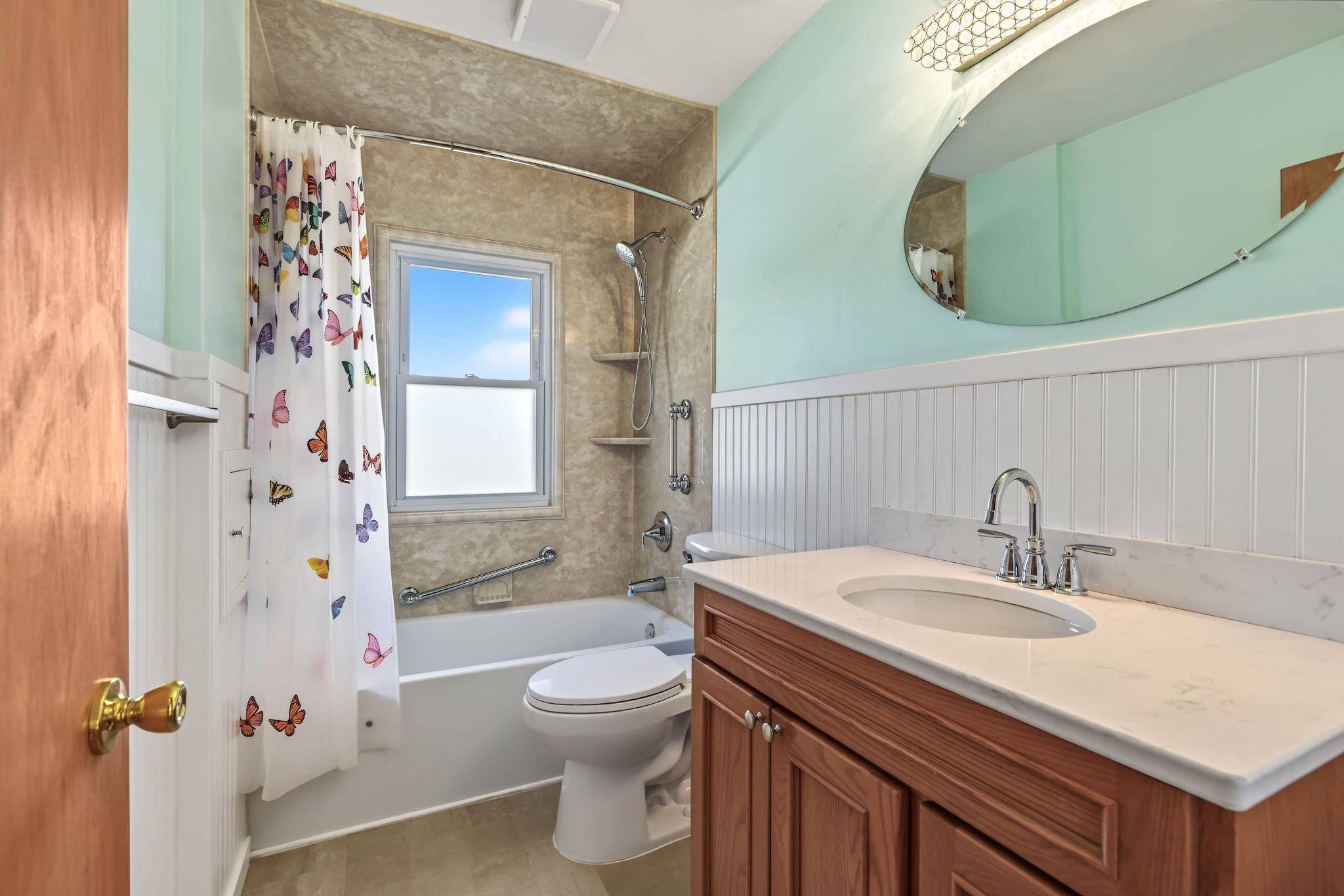 3004 Bellaire AVE, Maplewood, MN 55109