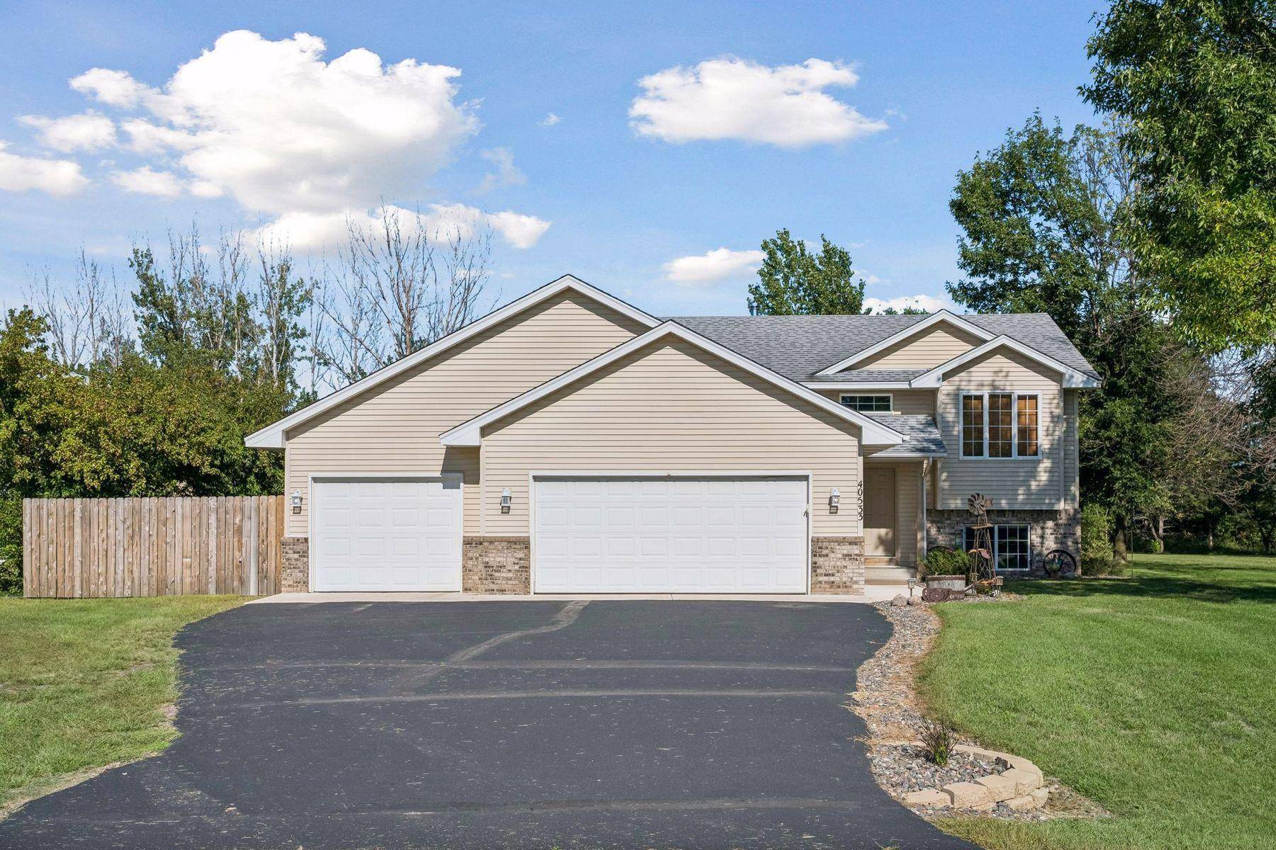 40533 Golden AVE, North Branch, MN 55056