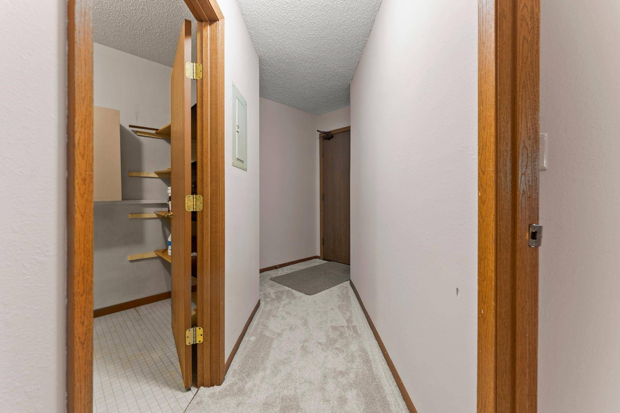4870 Babcock TRL #312, Inver Grove Heights, MN 55077