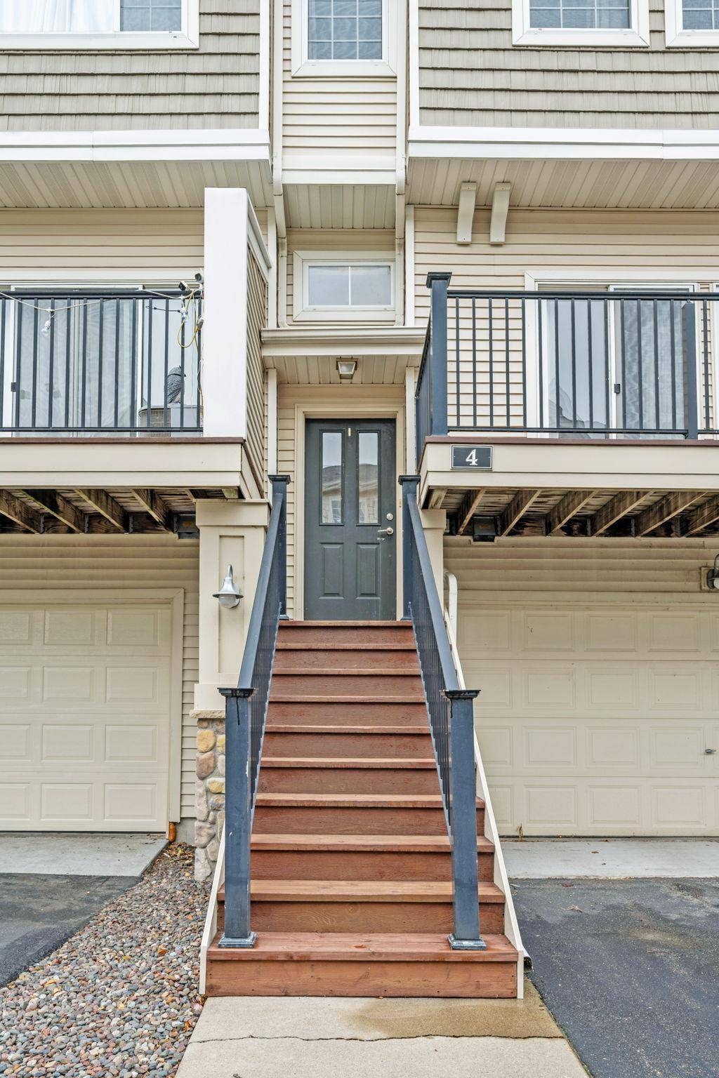 4353 Victor PATH #4, Hugo, MN 55038