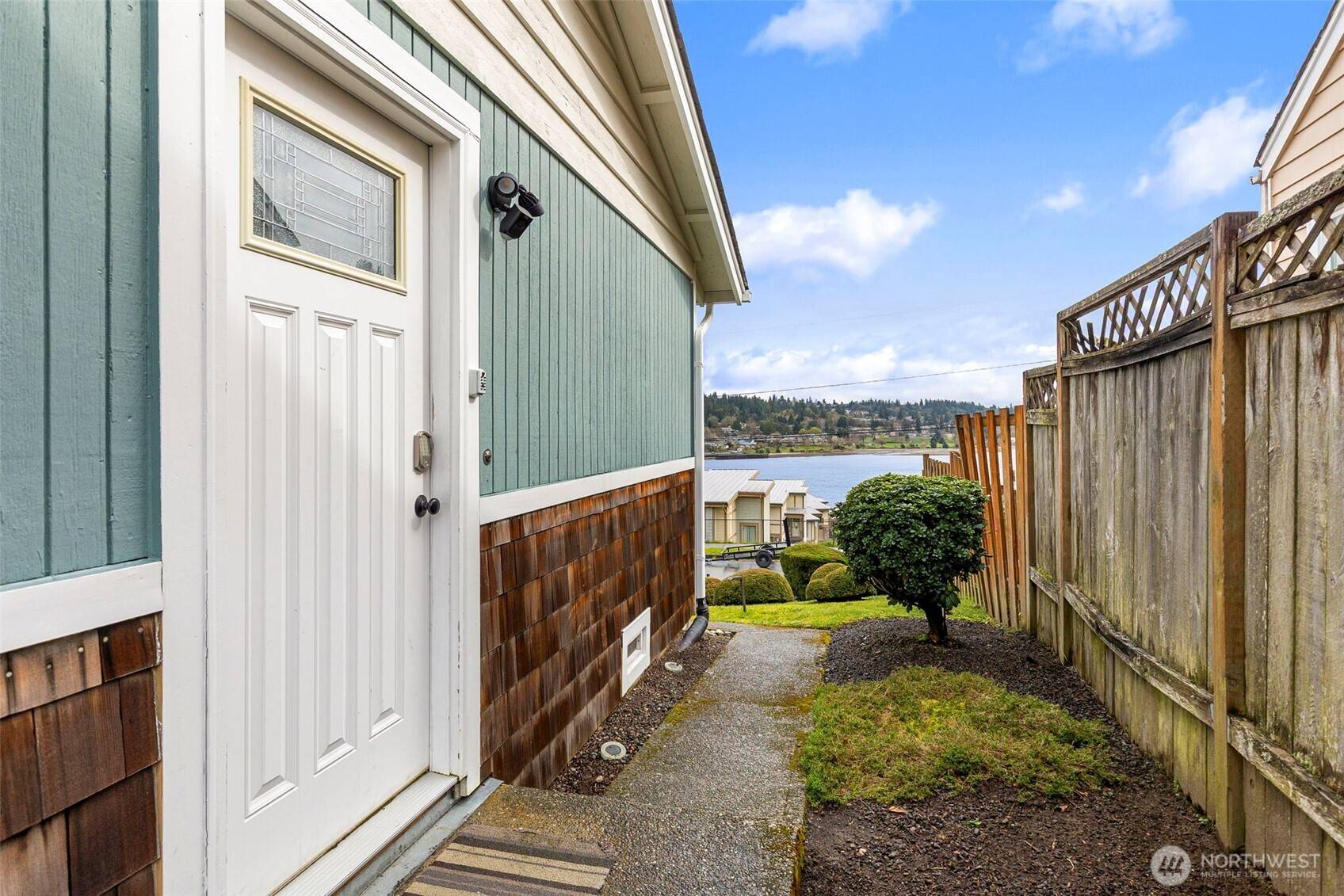 2505 2507 N Wycoff AVE, Bremerton, WA 98312