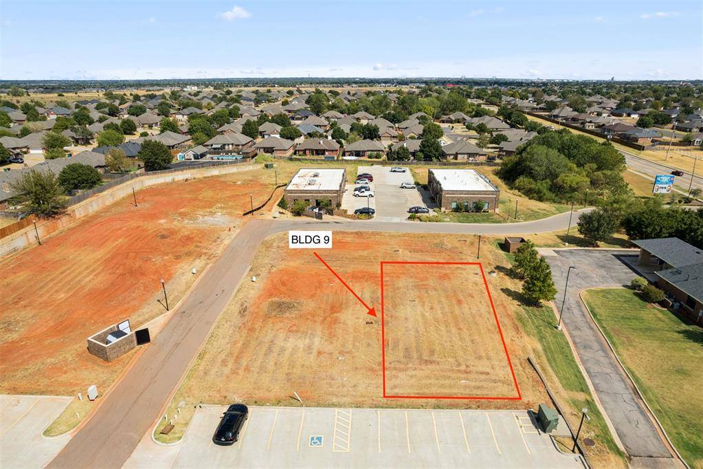 16530 N May AVE #BLDG 9, Edmond, OK 73012
