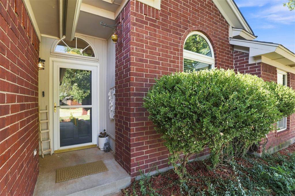 10708 NW 35th ST, Yukon, OK 73099