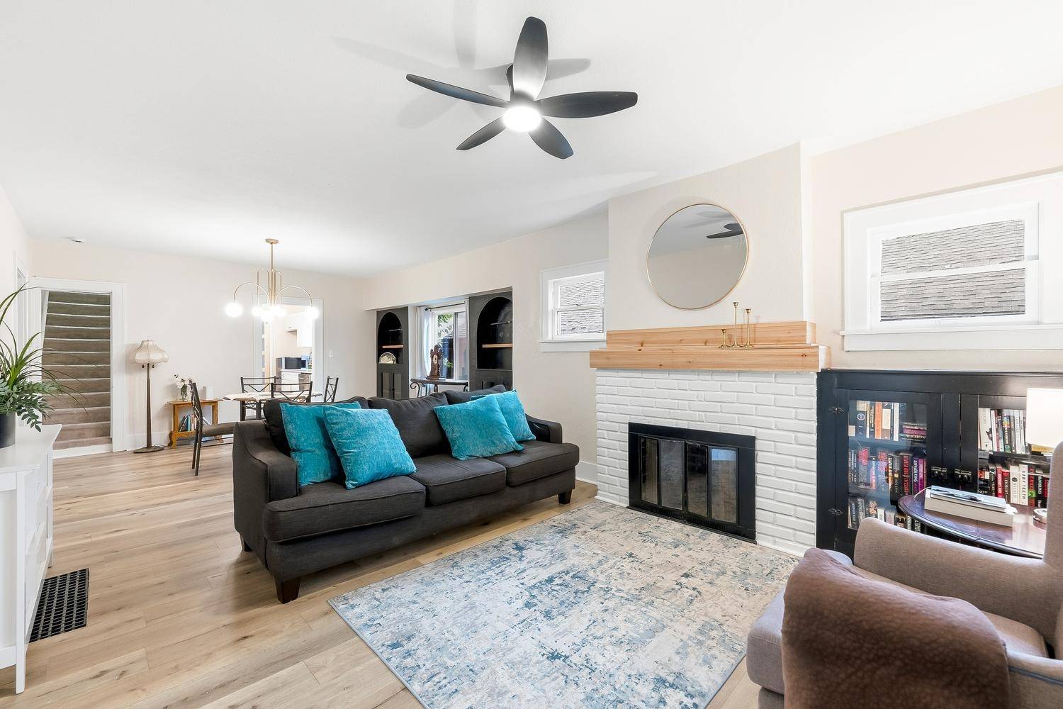 240 S Holyoke, Wichita, KS 67218-1124