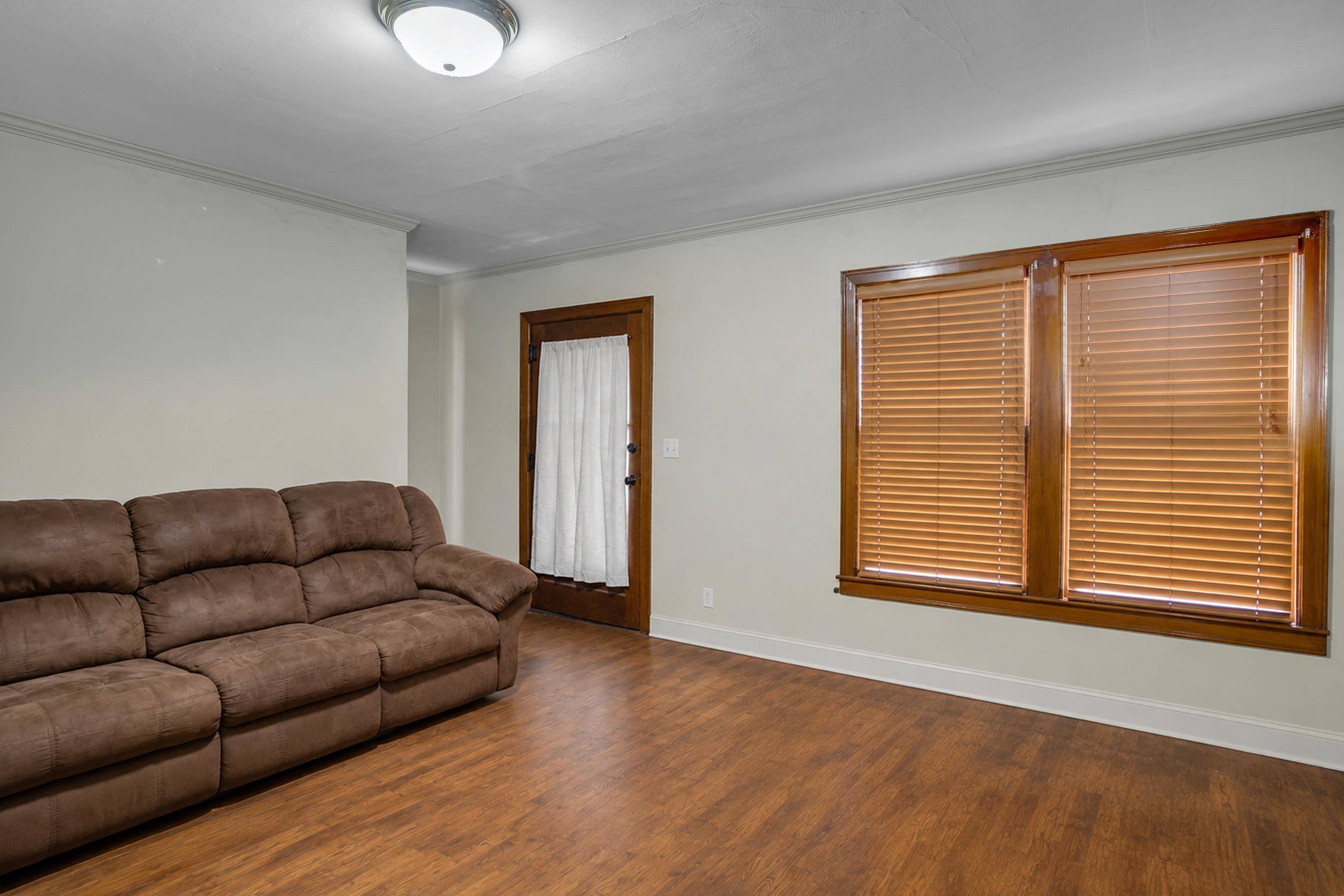 316 N Pine St, Newton, KS 67114