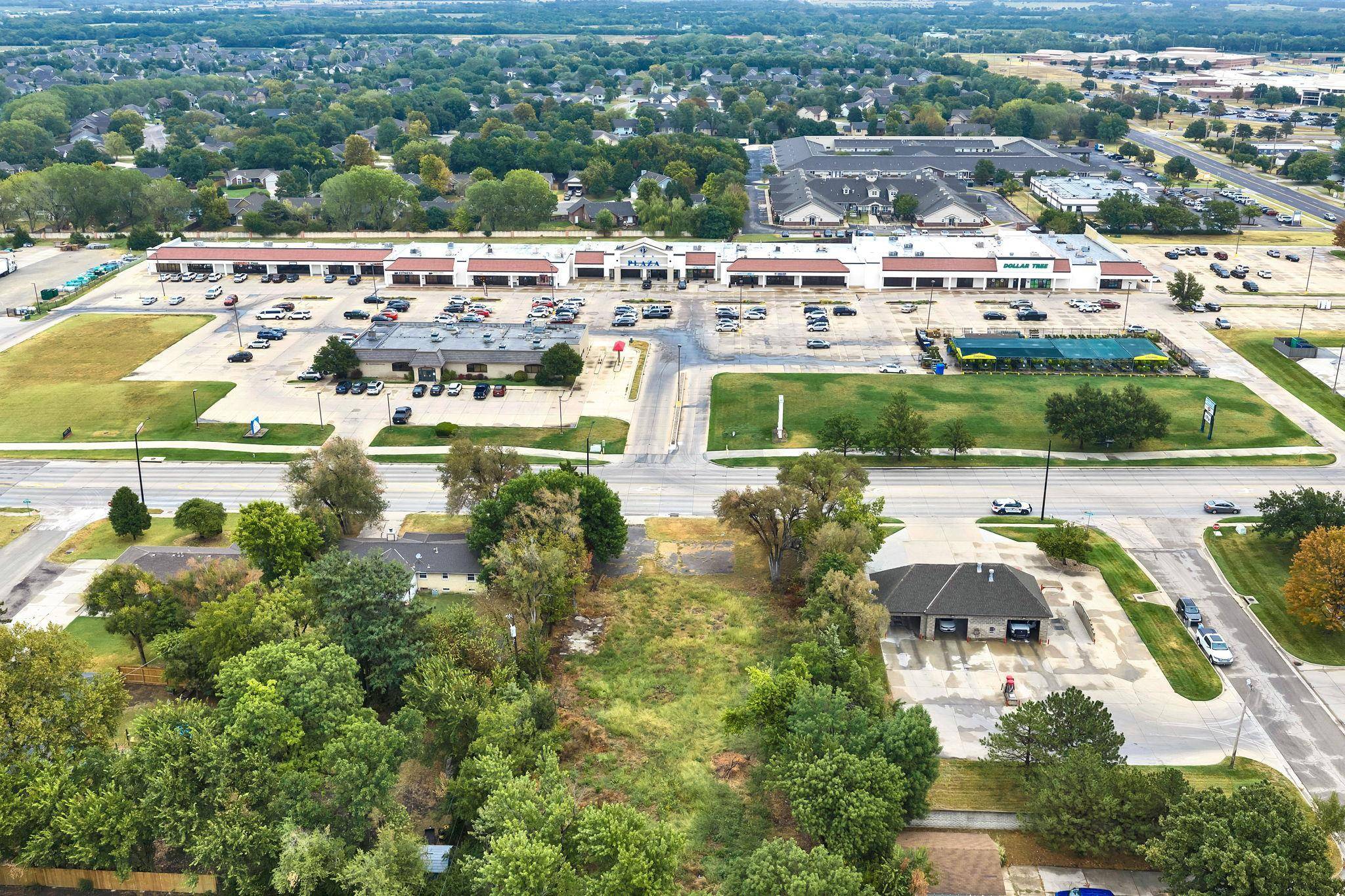 545 N Andover Rd, Andover, KS 67002