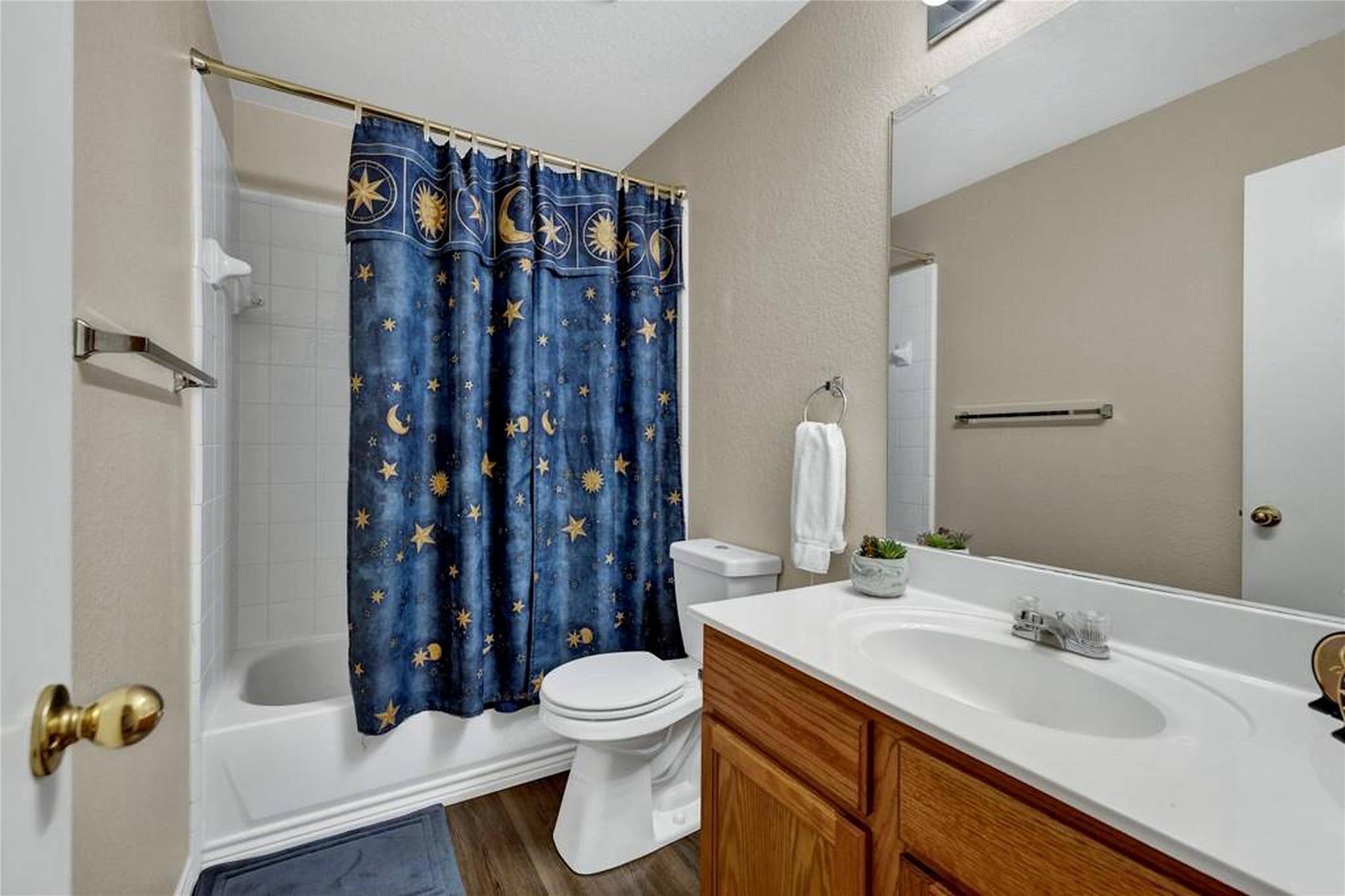 1124 Lago Vista ST, San Marcos, TX 78666