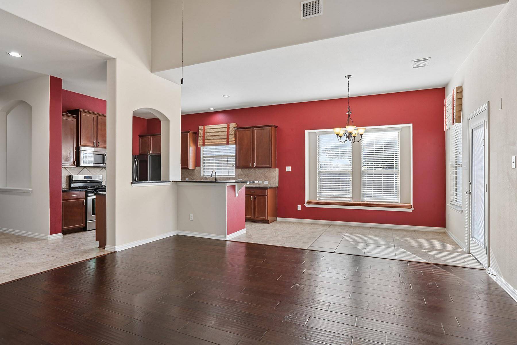 2454 Santa Barbara LOOP, Round Rock, TX 78665