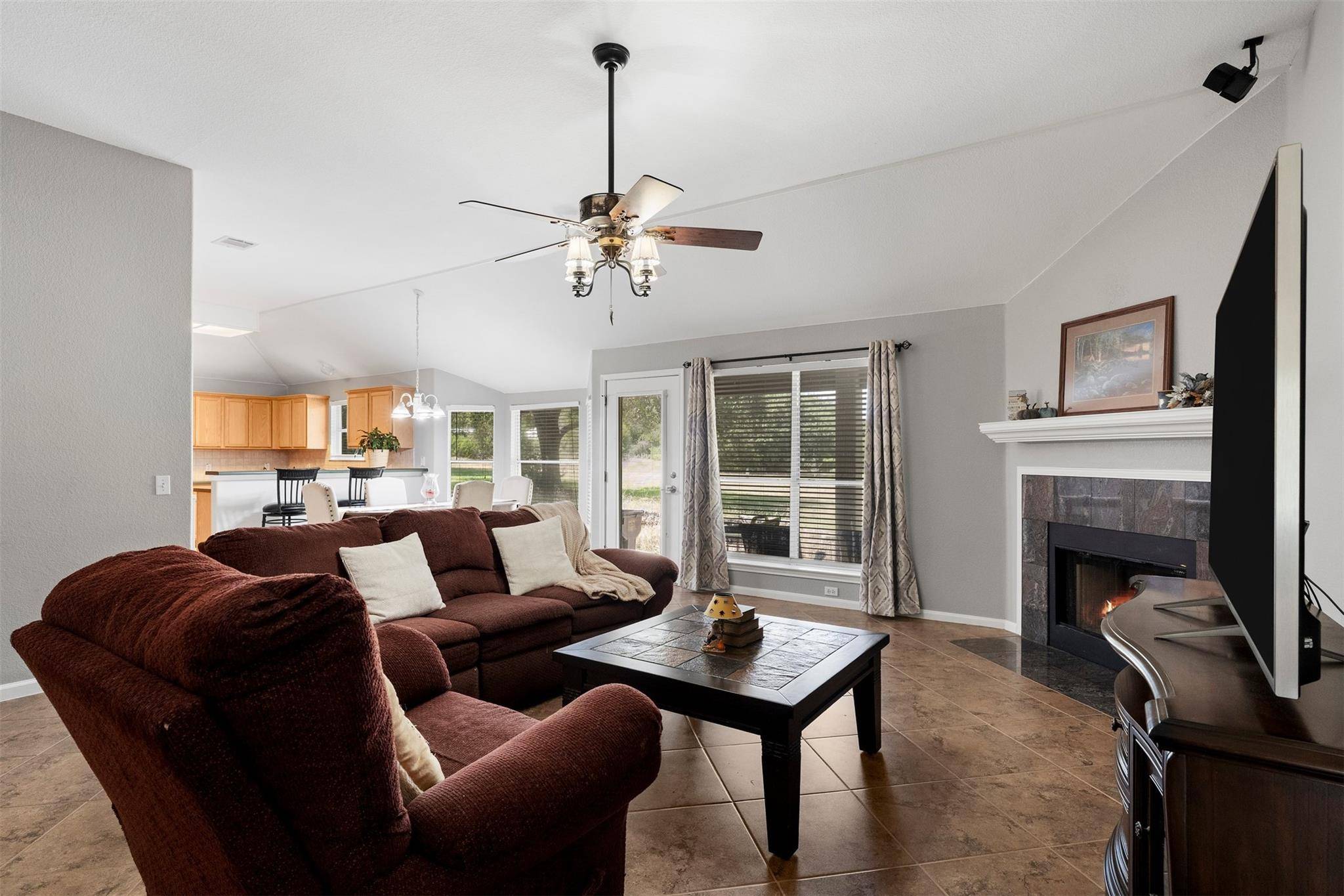 284 Honeycomb CIR, Driftwood, TX 78619