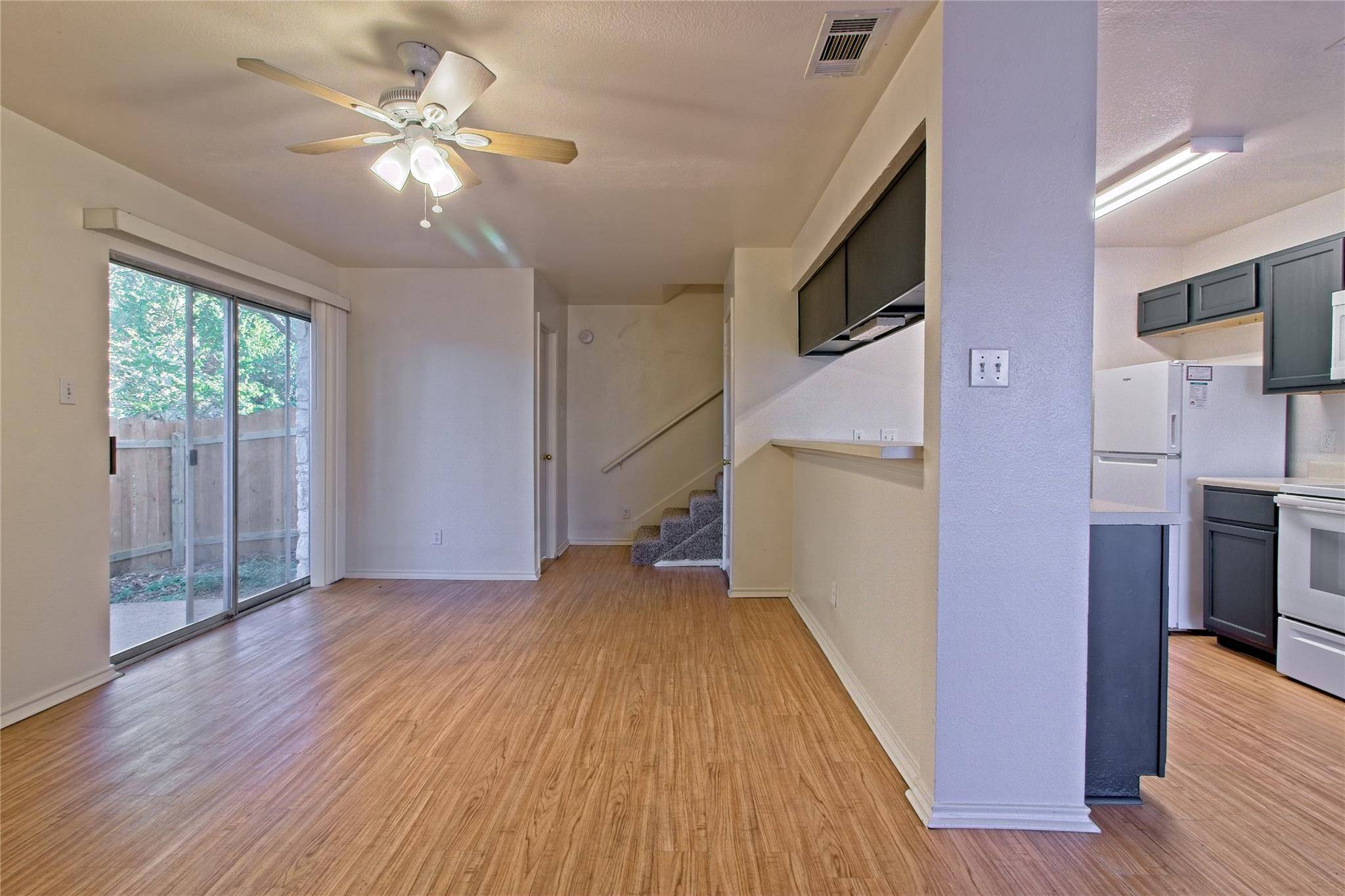 2211 Creekside A LN #A, Georgetown, TX 78626