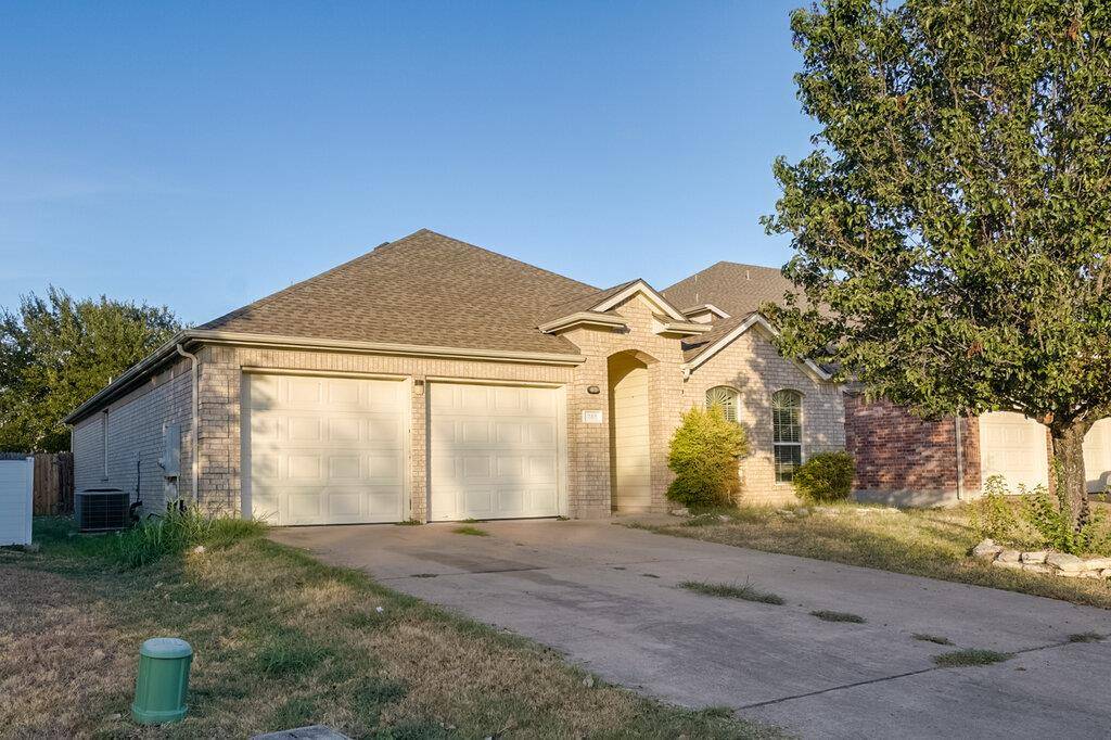 240 King Elder LN, Leander, TX 78641