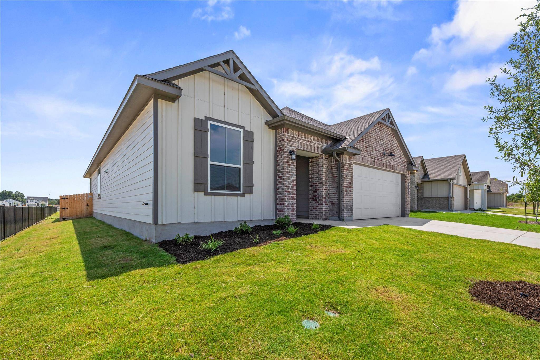247 Gus LOOP, Georgetown, TX 78626