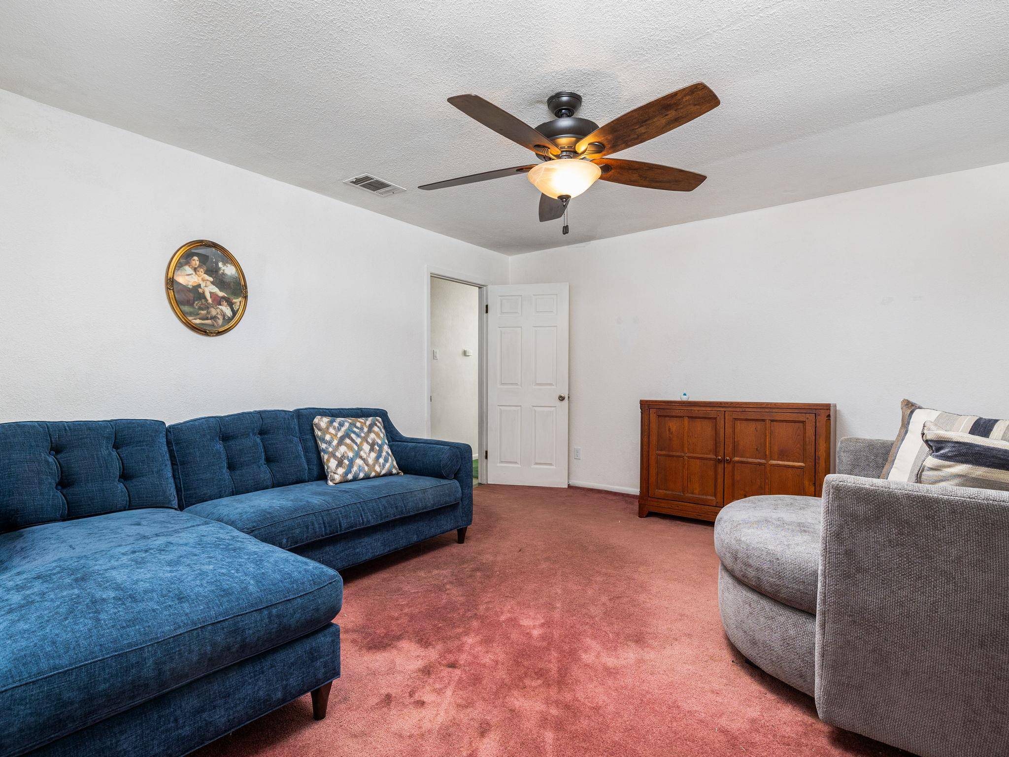 1501 County Road 421, Taylor, TX 76574