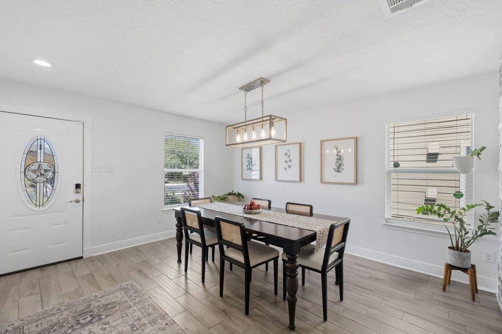 4917 Lexington Meadow LN, Del Valle, TX 78617