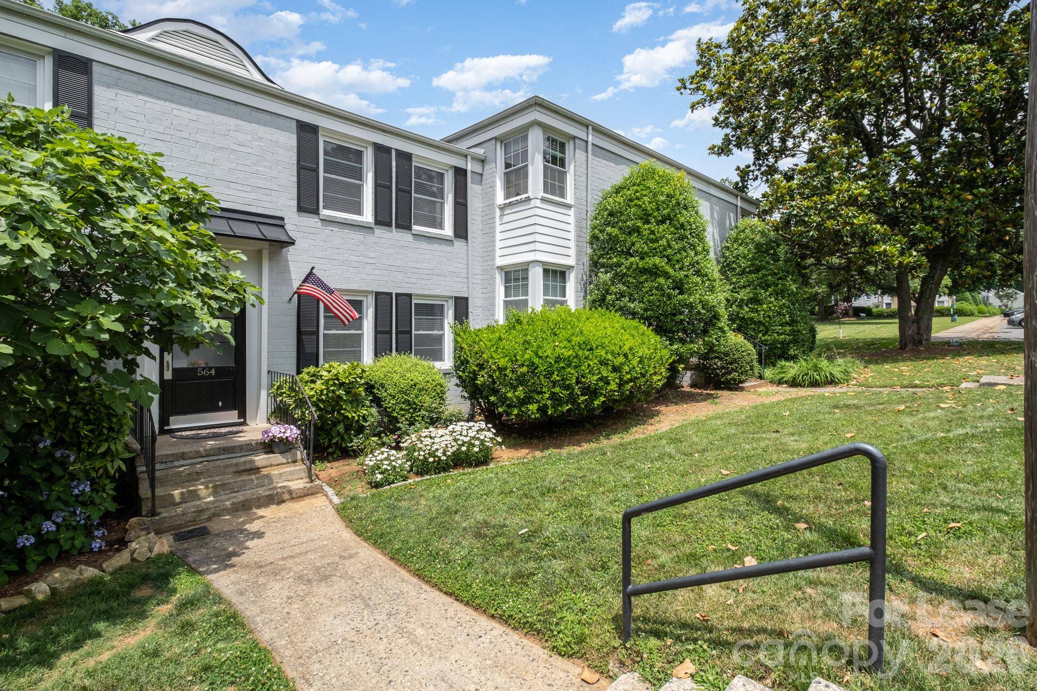 564 Wakefield DR #B, Charlotte, NC 28209