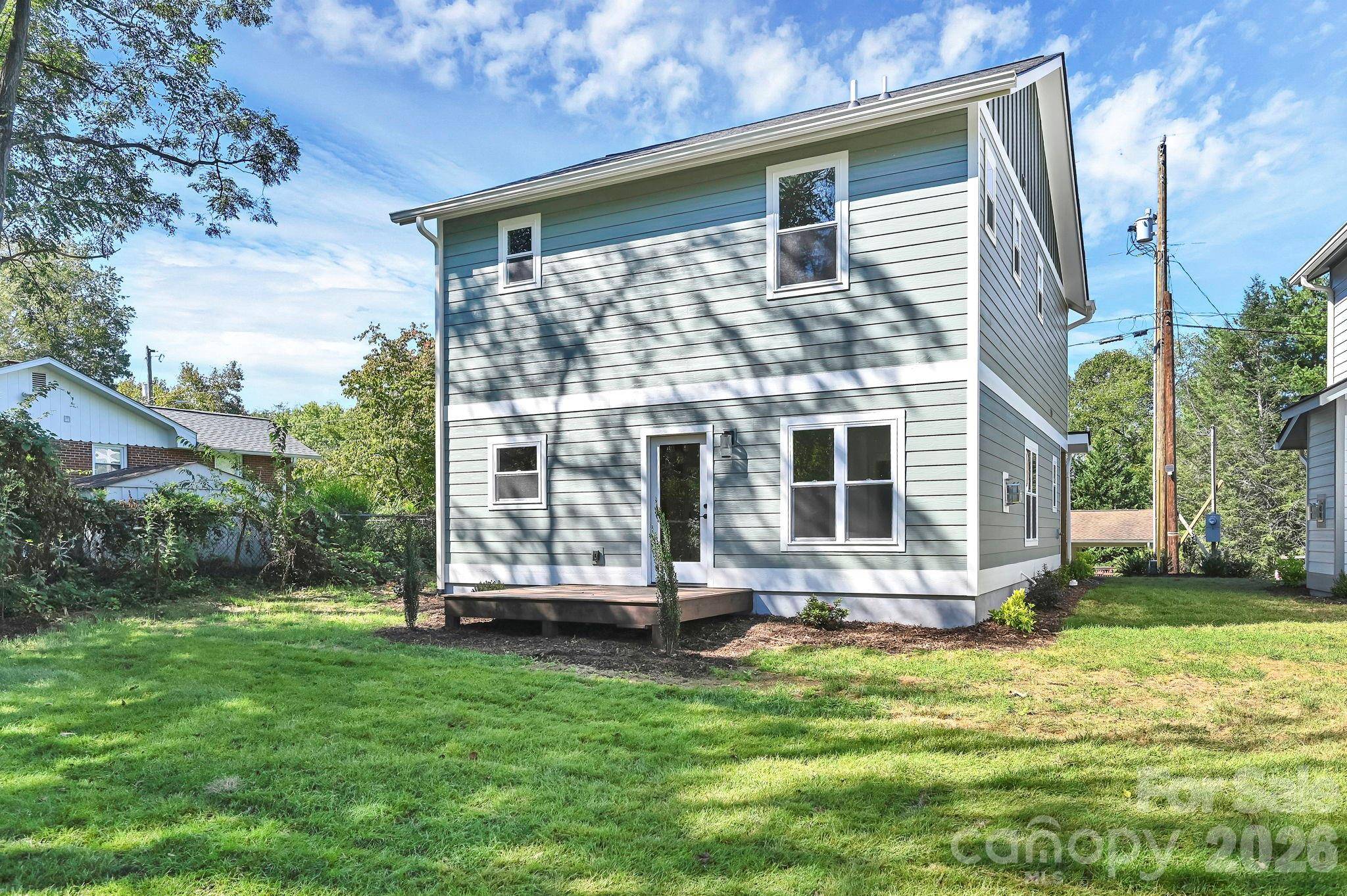 61 First ST, Asheville, NC 28803