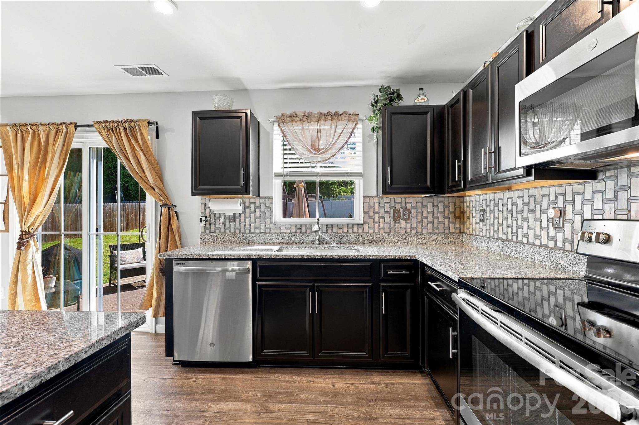 2438 Thorn Spring LN SE, Concord, NC 28025