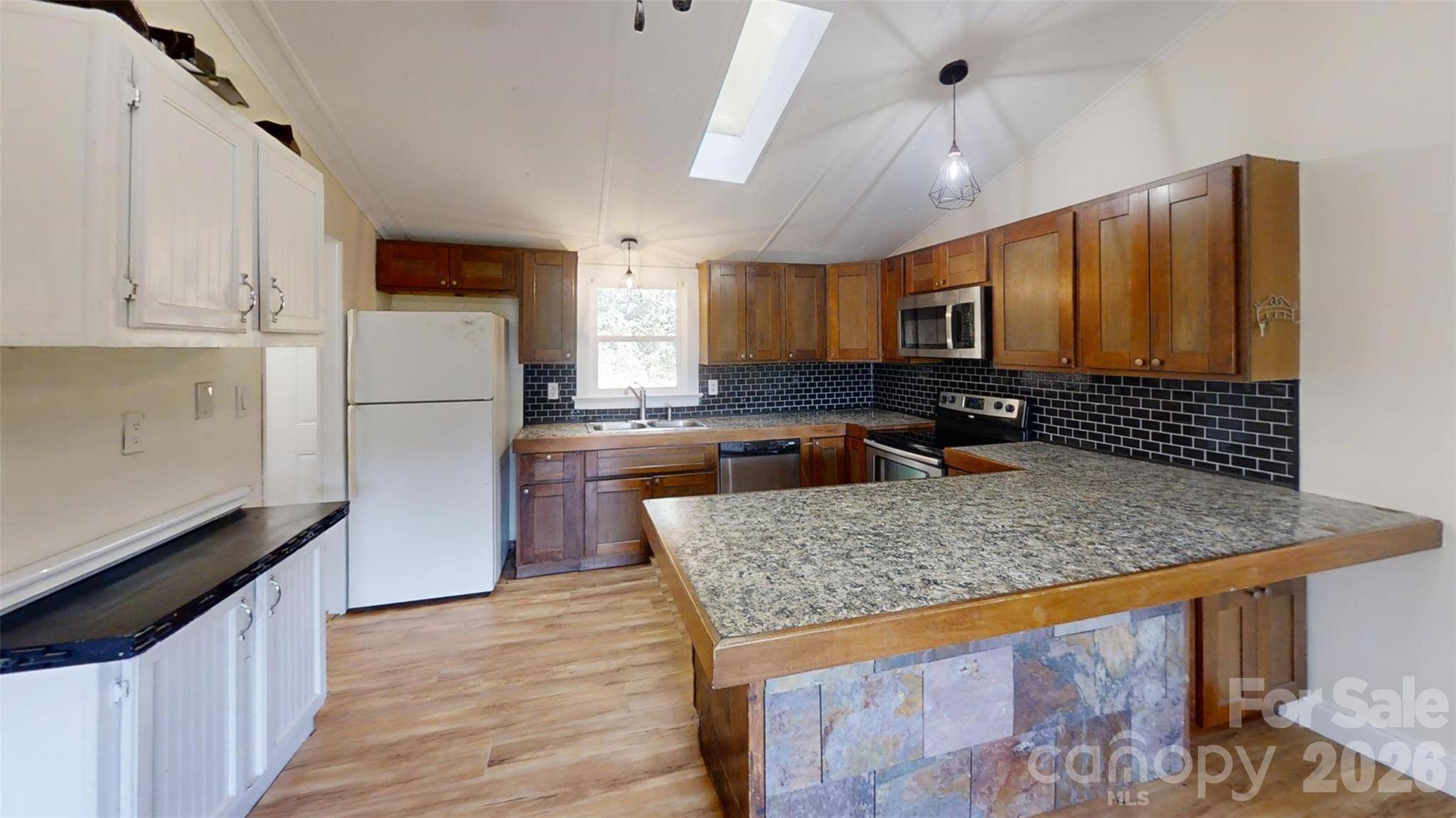 7 Fieldtop LN, Arden, NC 28704