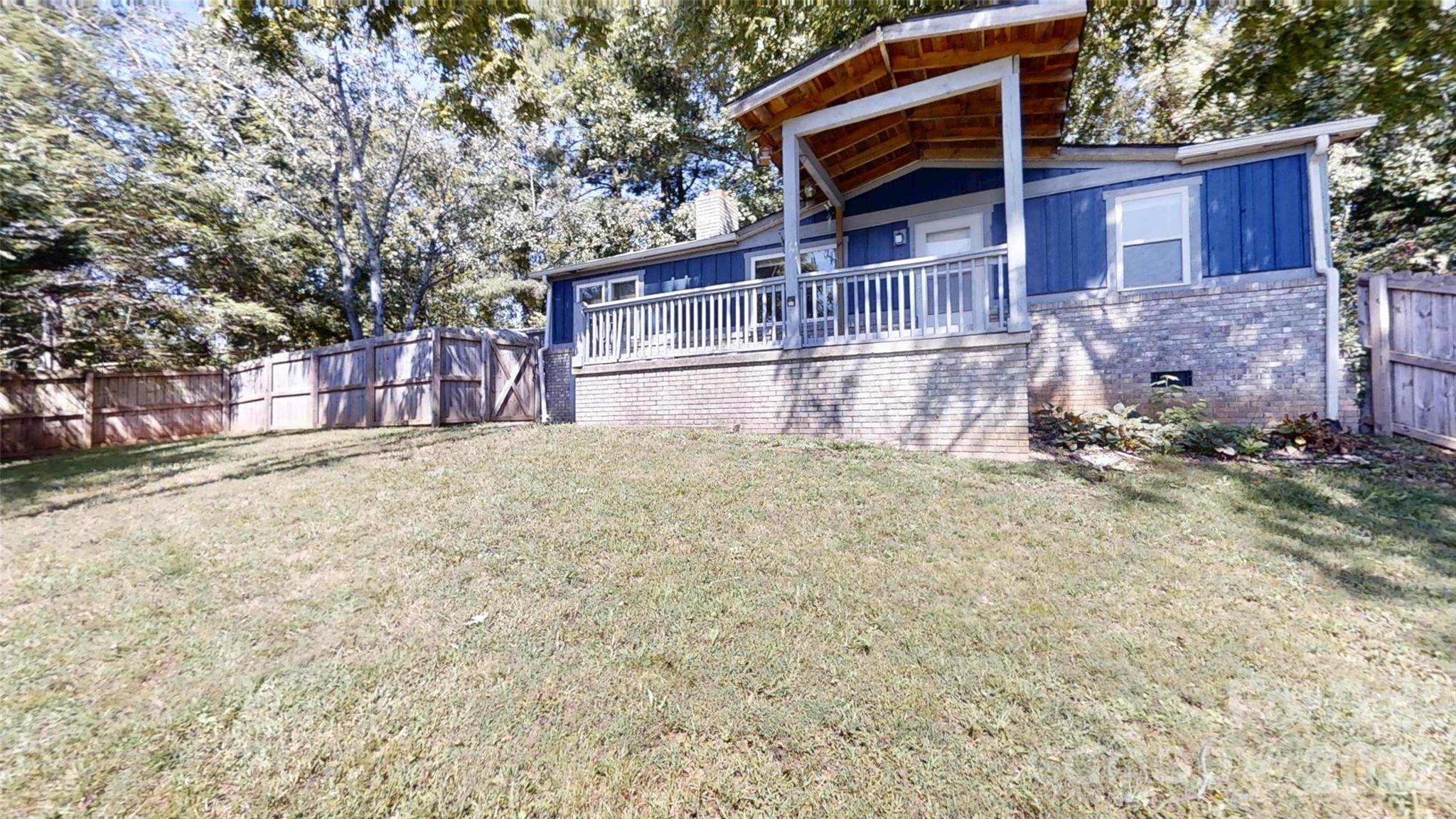 7 Fieldtop LN, Arden, NC 28704