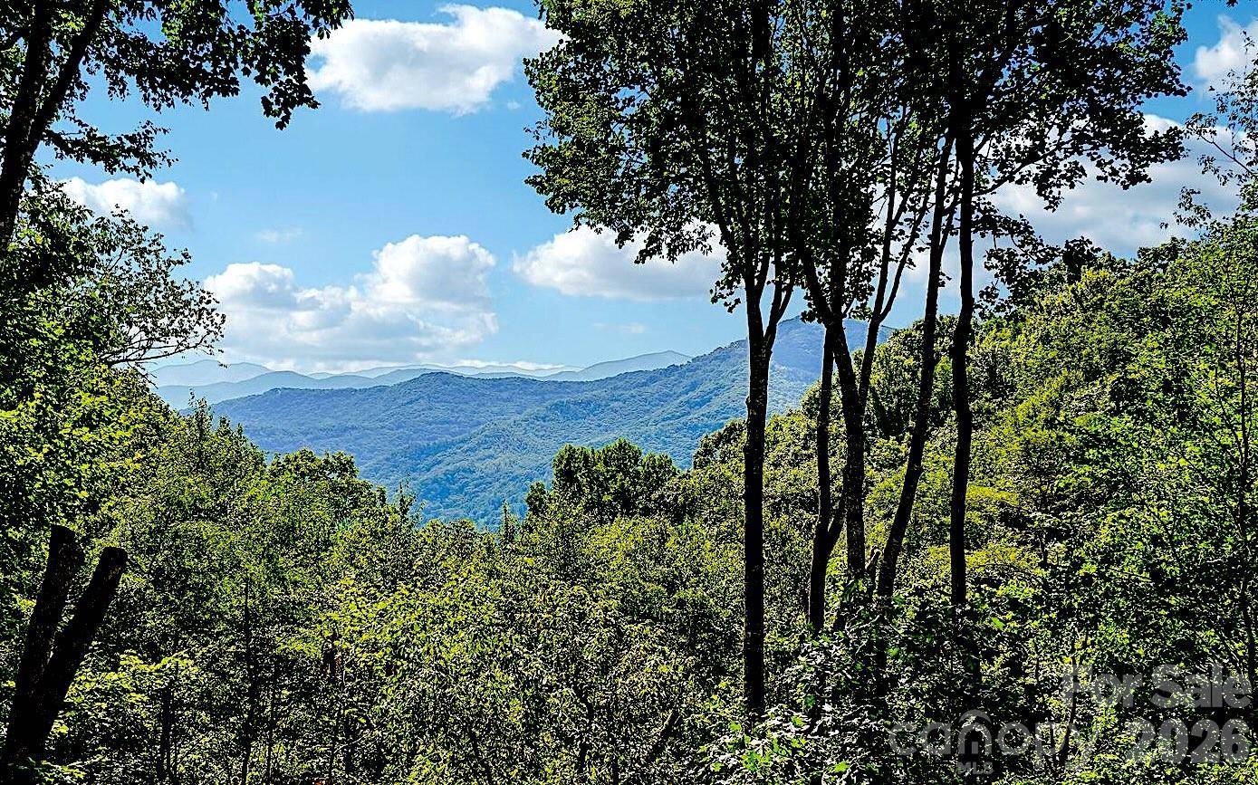 476 Waterford DR, Maggie Valley, NC 28751