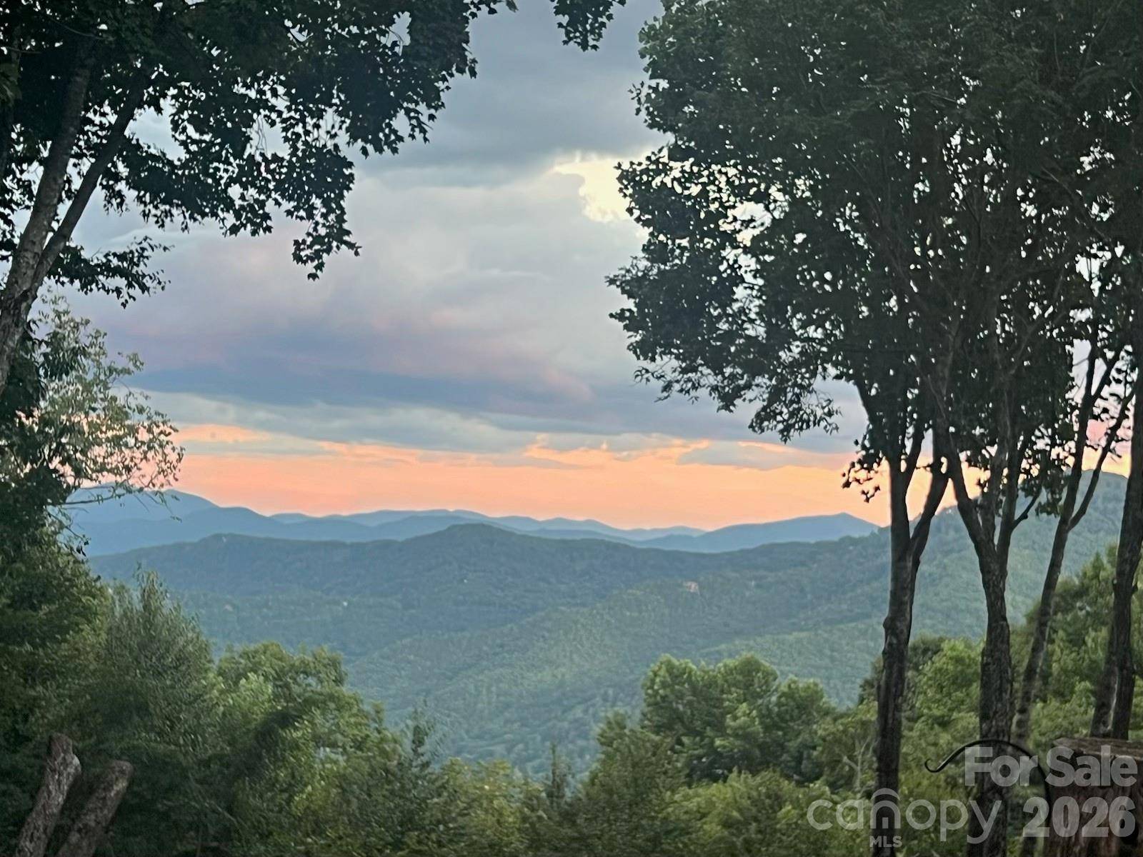 476 Waterford DR, Maggie Valley, NC 28751