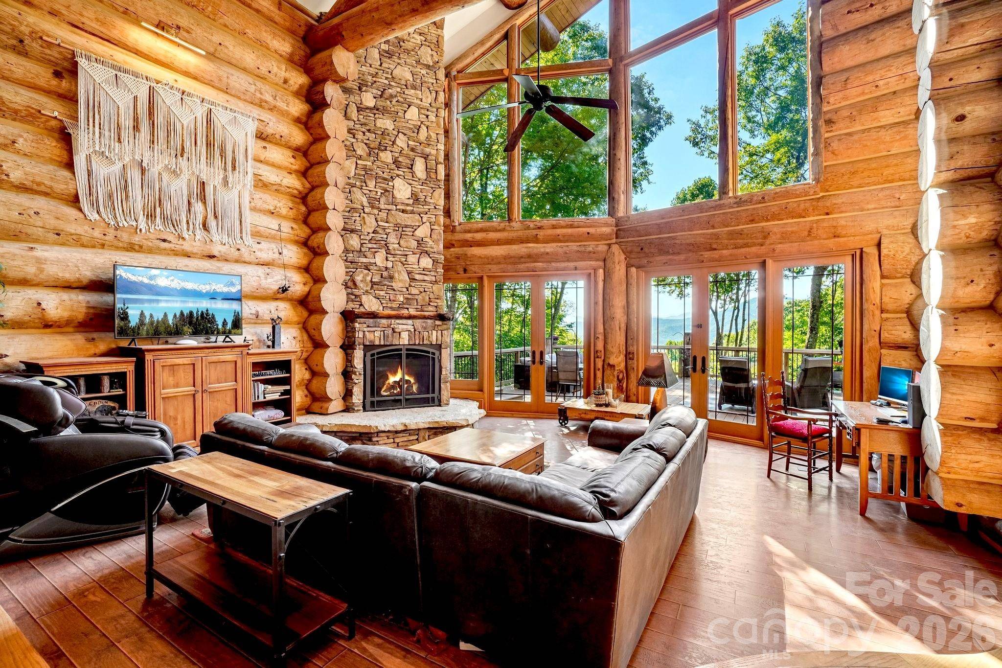 476 Waterford DR, Maggie Valley, NC 28751