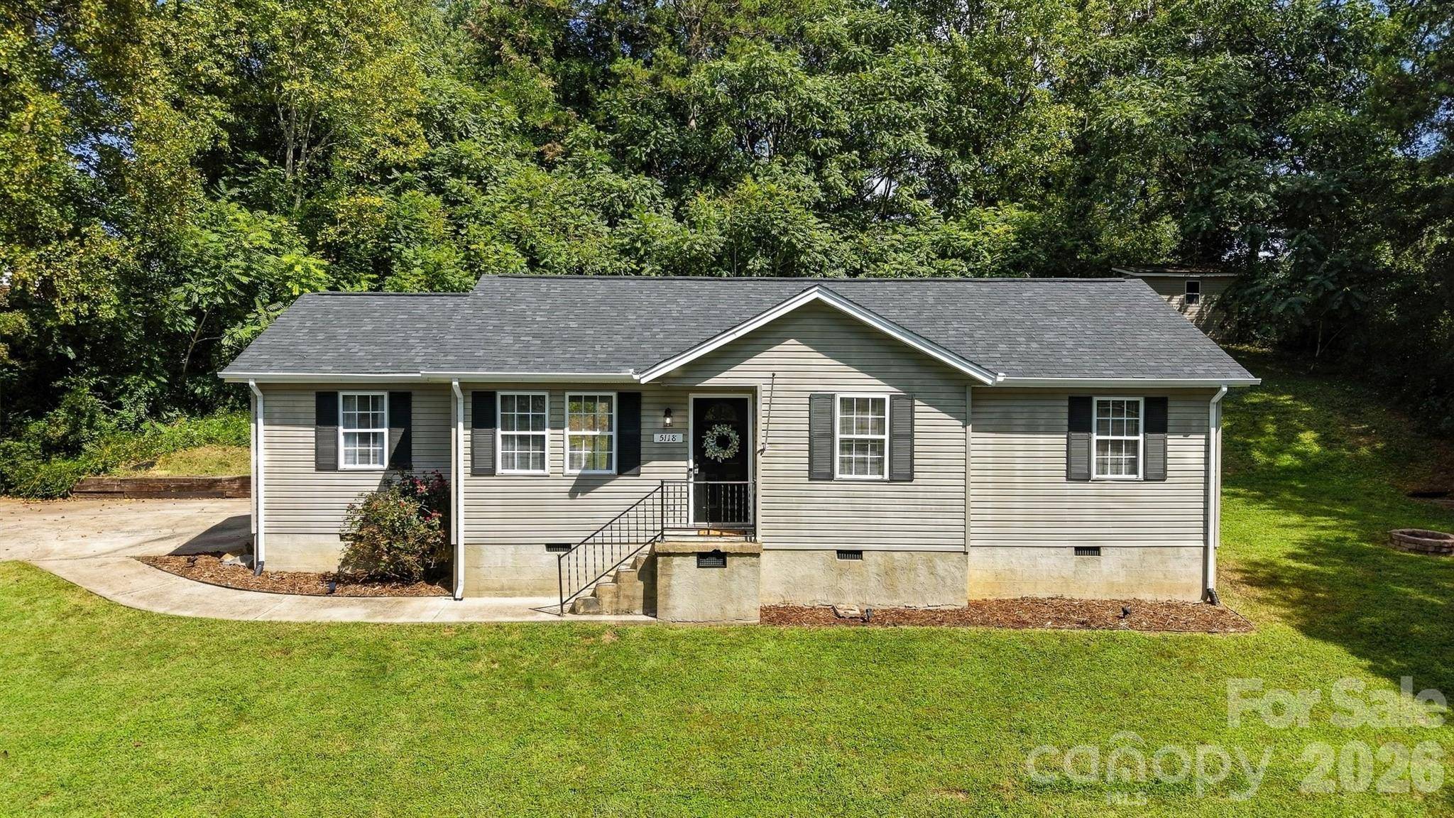 5118 W Piedmont CIR, Conover, NC 28613