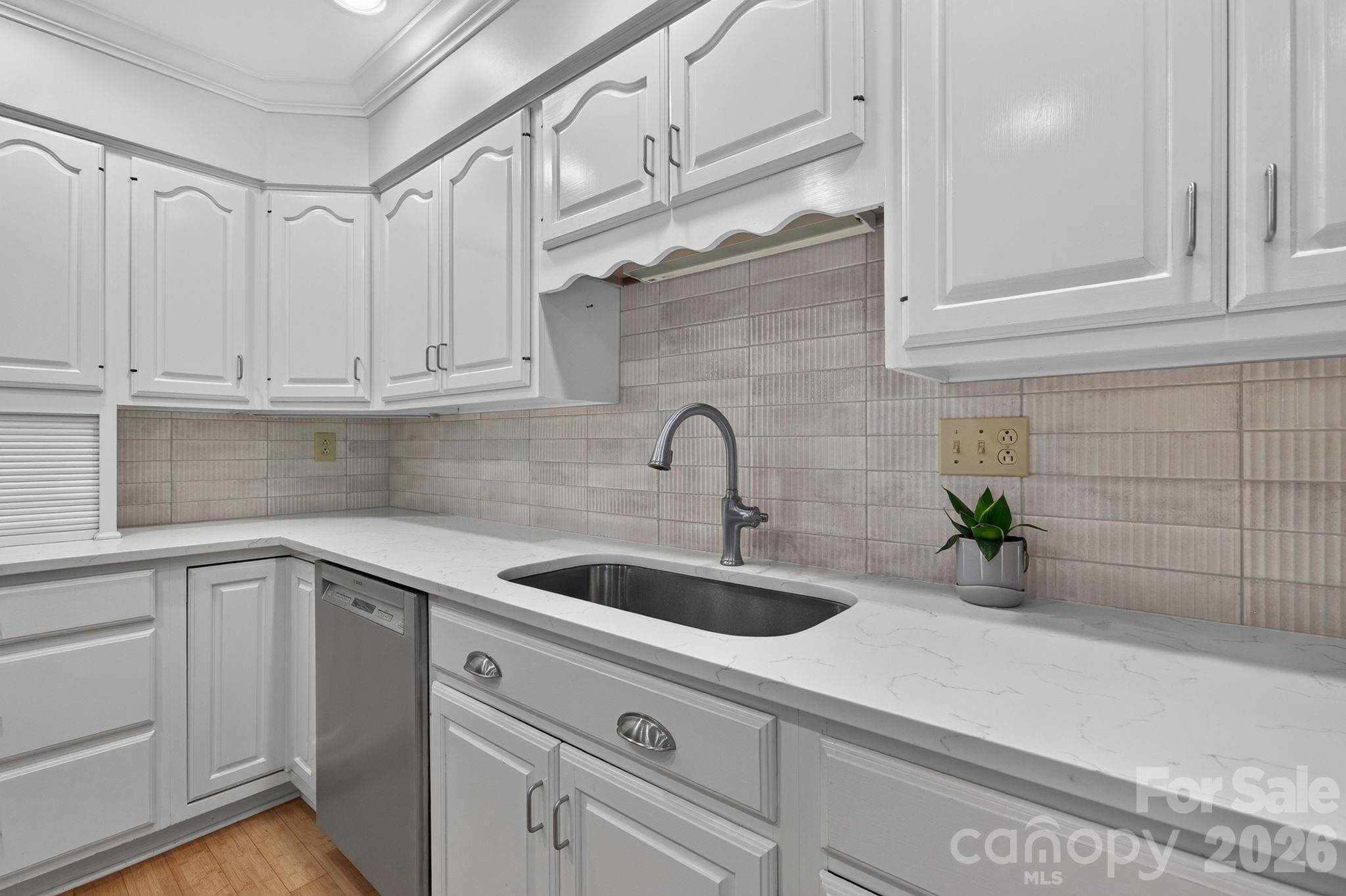 3517 Honeysuckle DR, Matthews, NC 28104