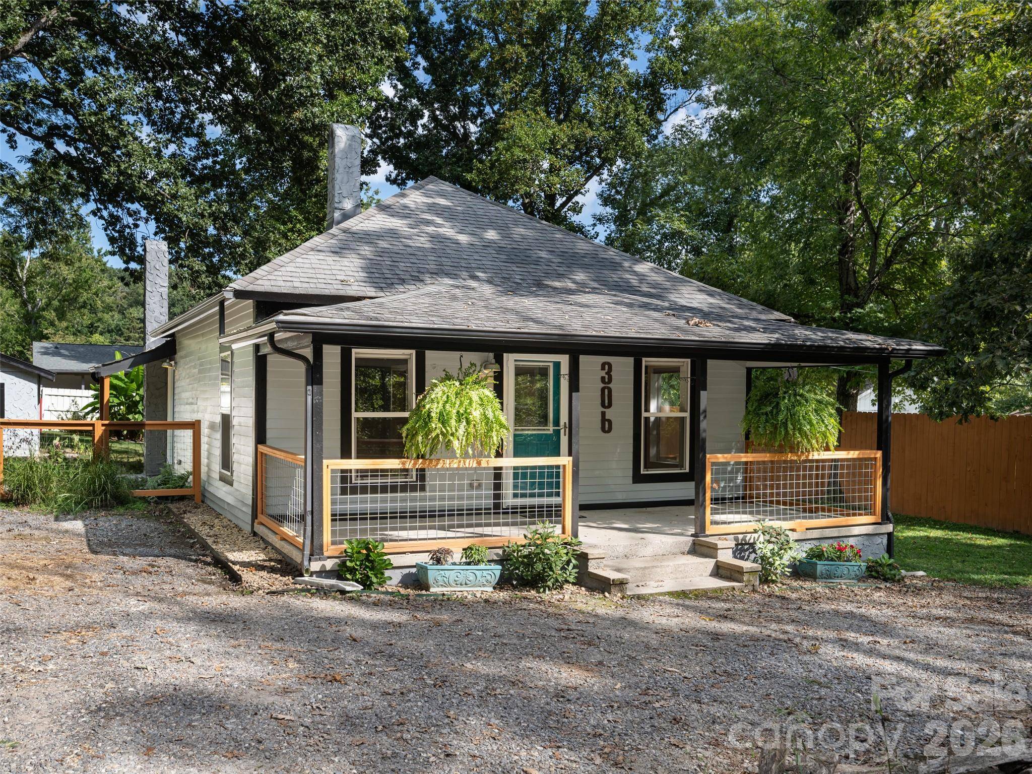 306 Mccoy Cove RD, Black Mountain, NC 28711
