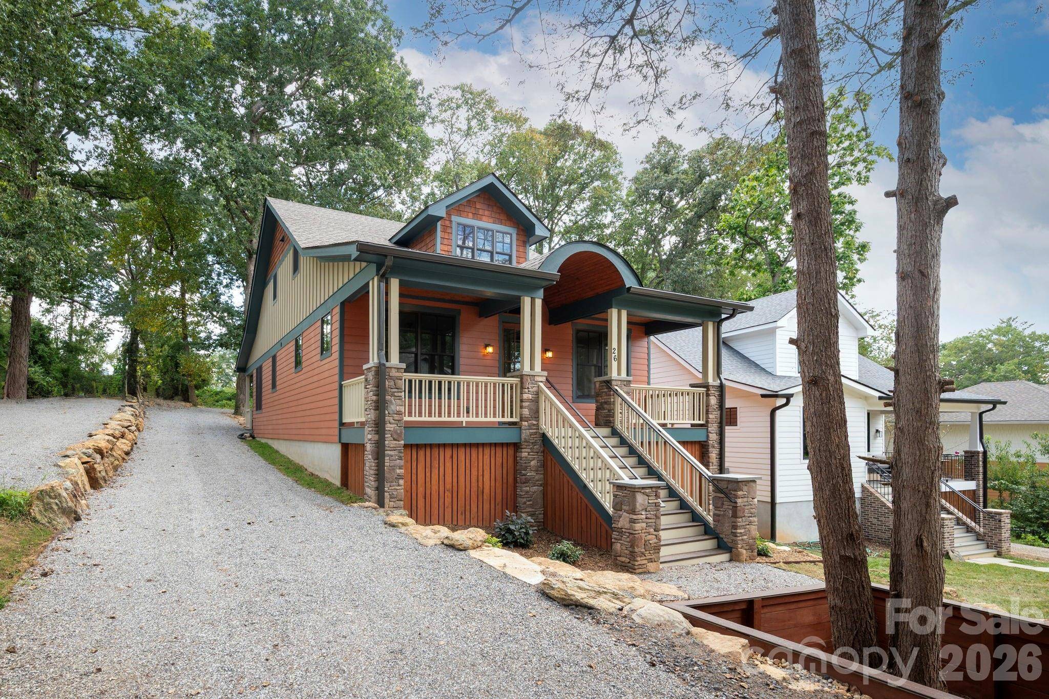 26 Grindstaff DR, Asheville, NC 28803