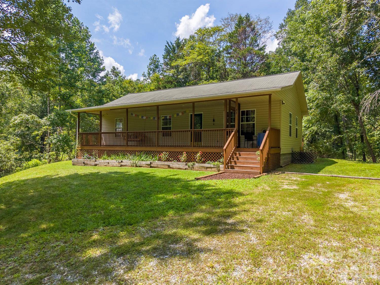 33 E H Bailey RD, Bryson City, NC 28713