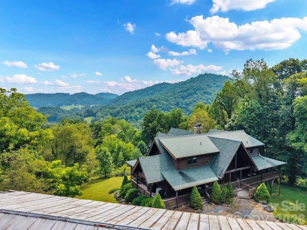 501 John Ward RD, Sugar Grove, NC 28679